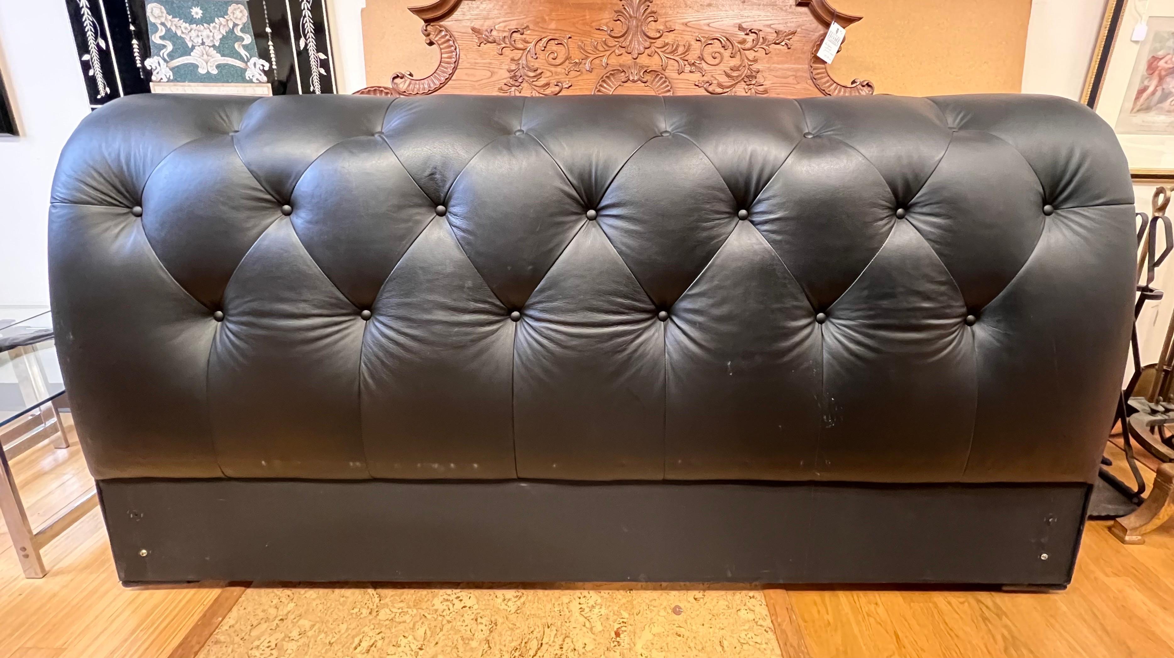 King Size Black Leather Chesterfield Tufted Headboard In Good Condition In West Hartford, CT