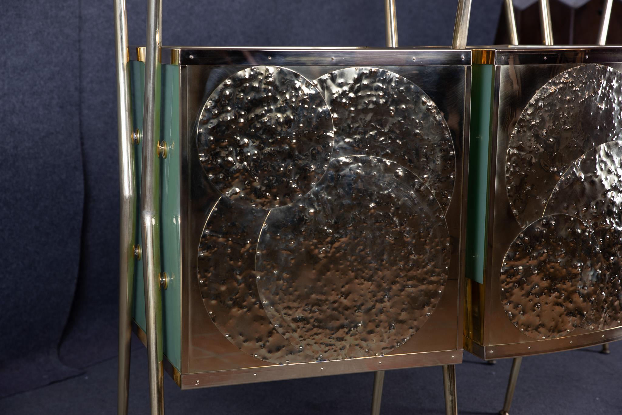 King Size Dry bar Green Murano Glass & Brass Gio Ponti-inspired Made in Italy JF In New Condition For Sale In Guazzora, IT