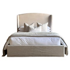 Cama King Size de lino recubierta de láminas
