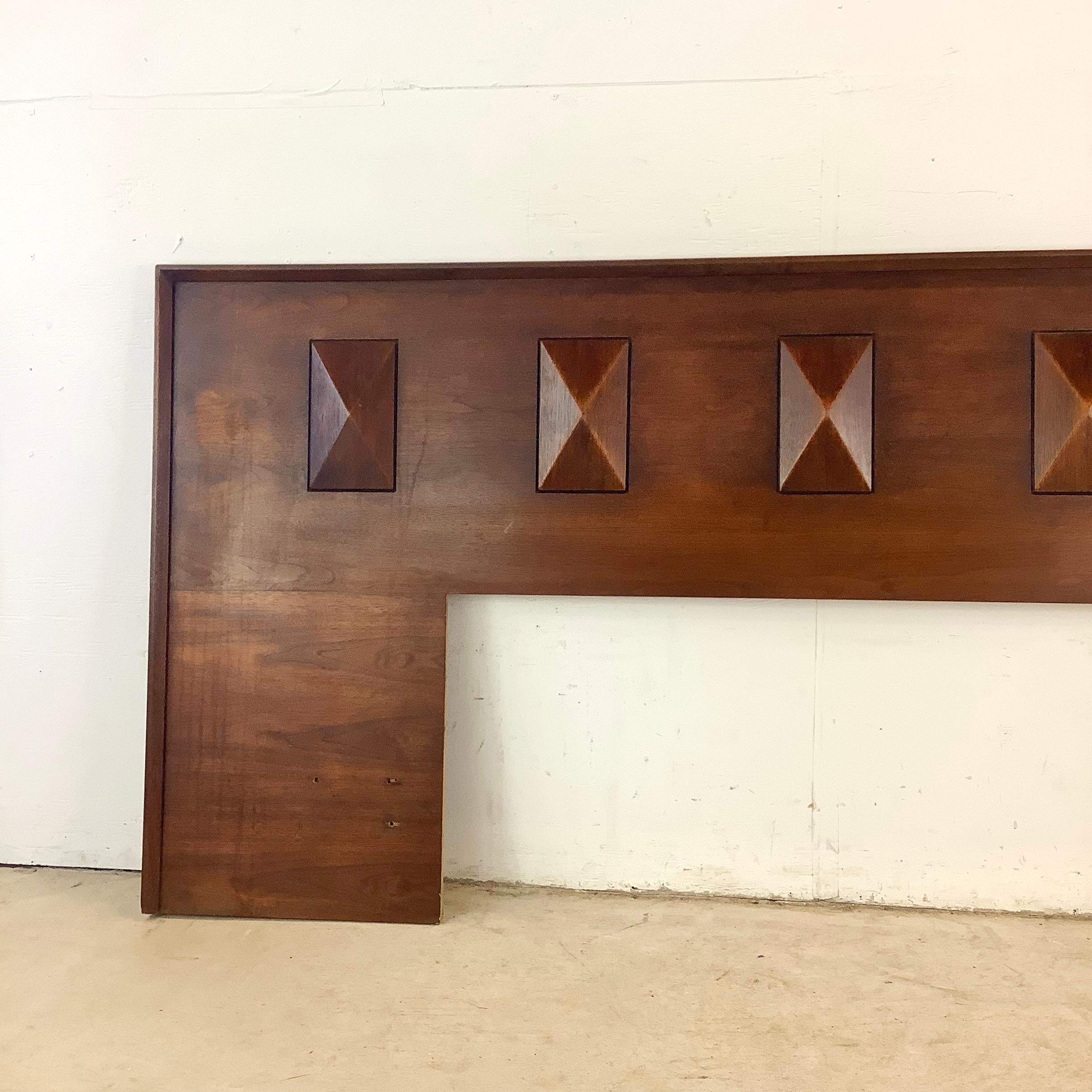 King Size Mid-Century Kopfteil (Moderne der Mitte des Jahrhunderts) im Angebot
