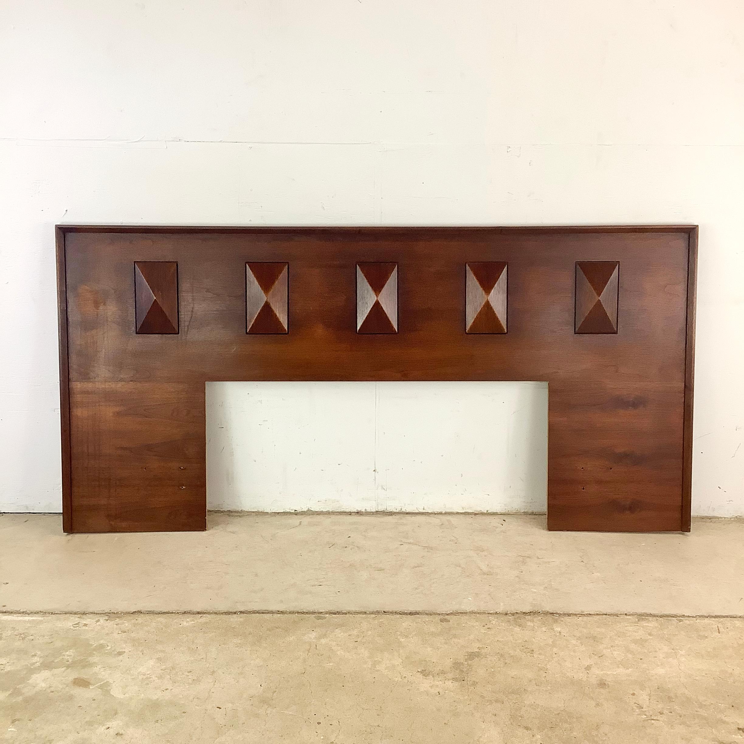 King Size Mid-Century Kopfteil (Unbekannt) im Angebot