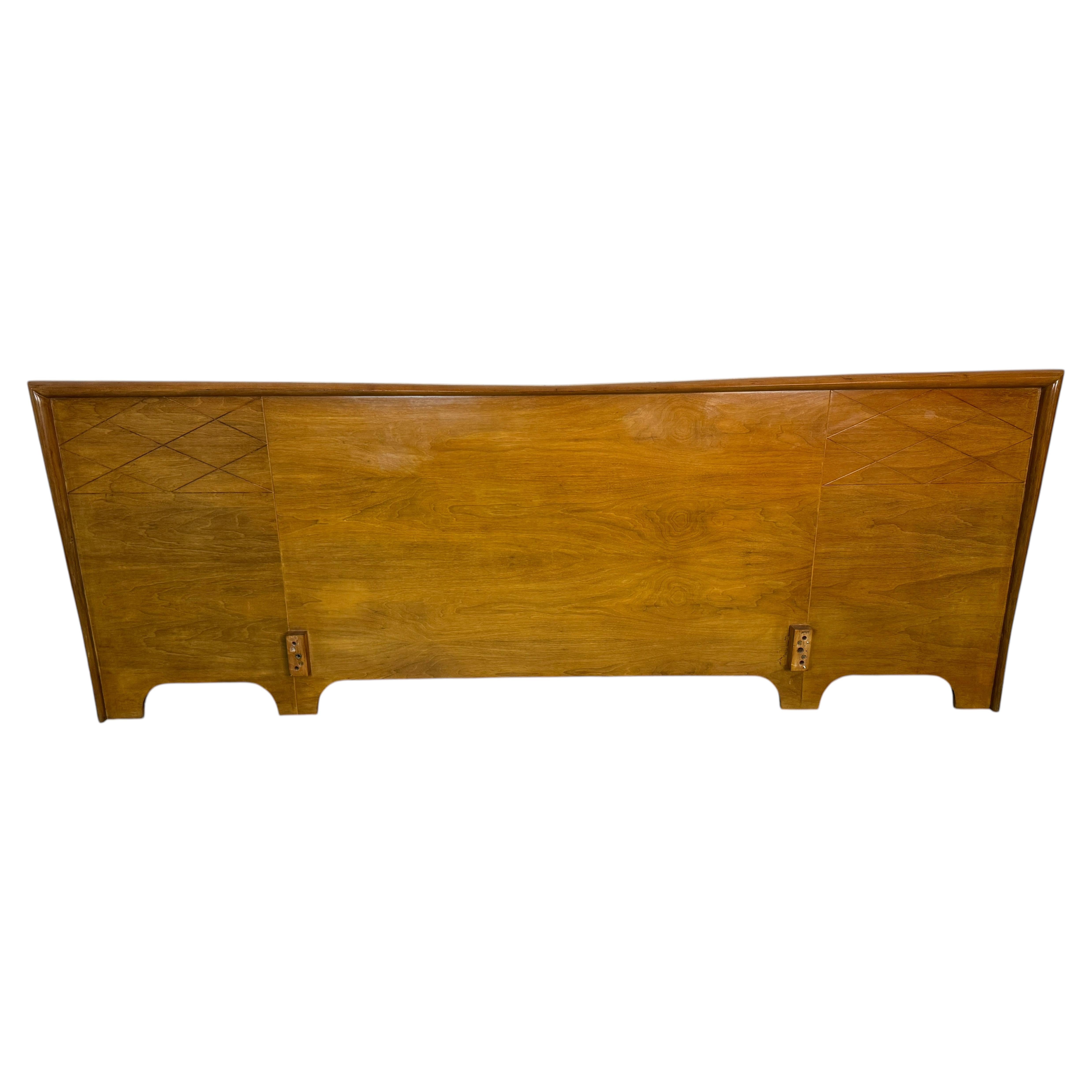 King Size Mid-Century Modern Bow-Shaped Headboard For Sale