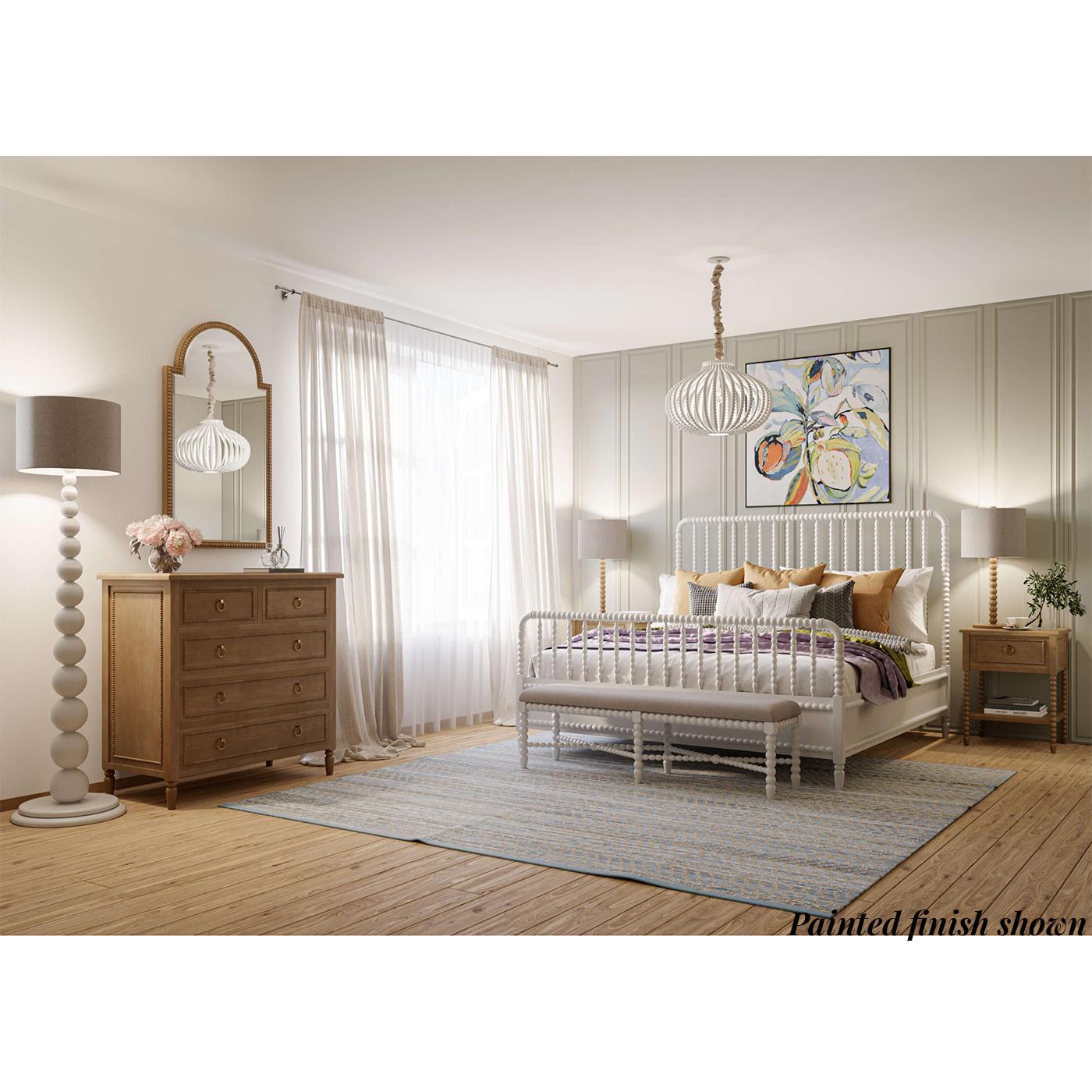King Size Spindle Bed Frame In New Condition For Sale In Westwood, NJ