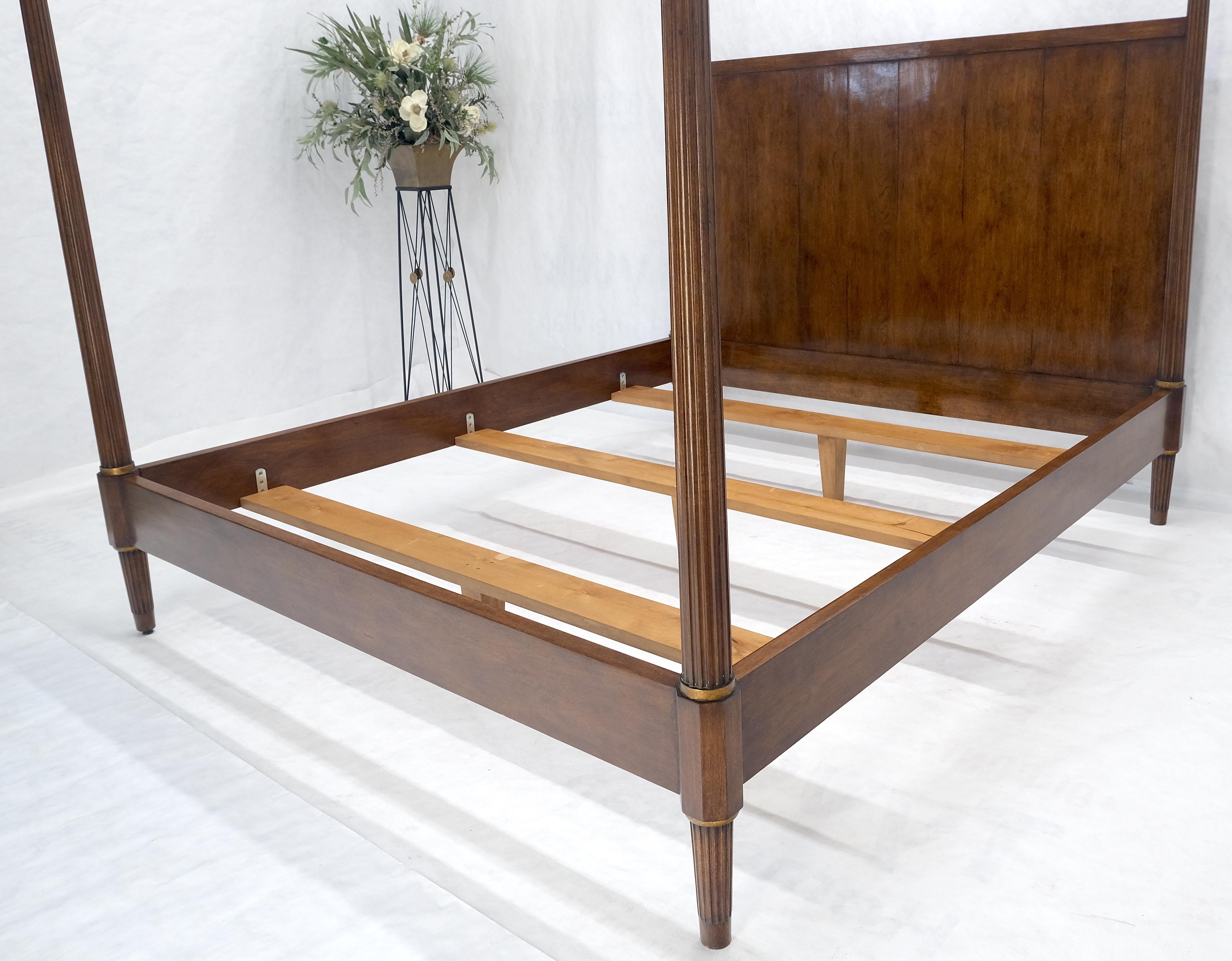 20ième siècle Lit à baldaquin à feuilles d'or en noyer de style Feder Tête de lit Pied de lit MINT ! en vente