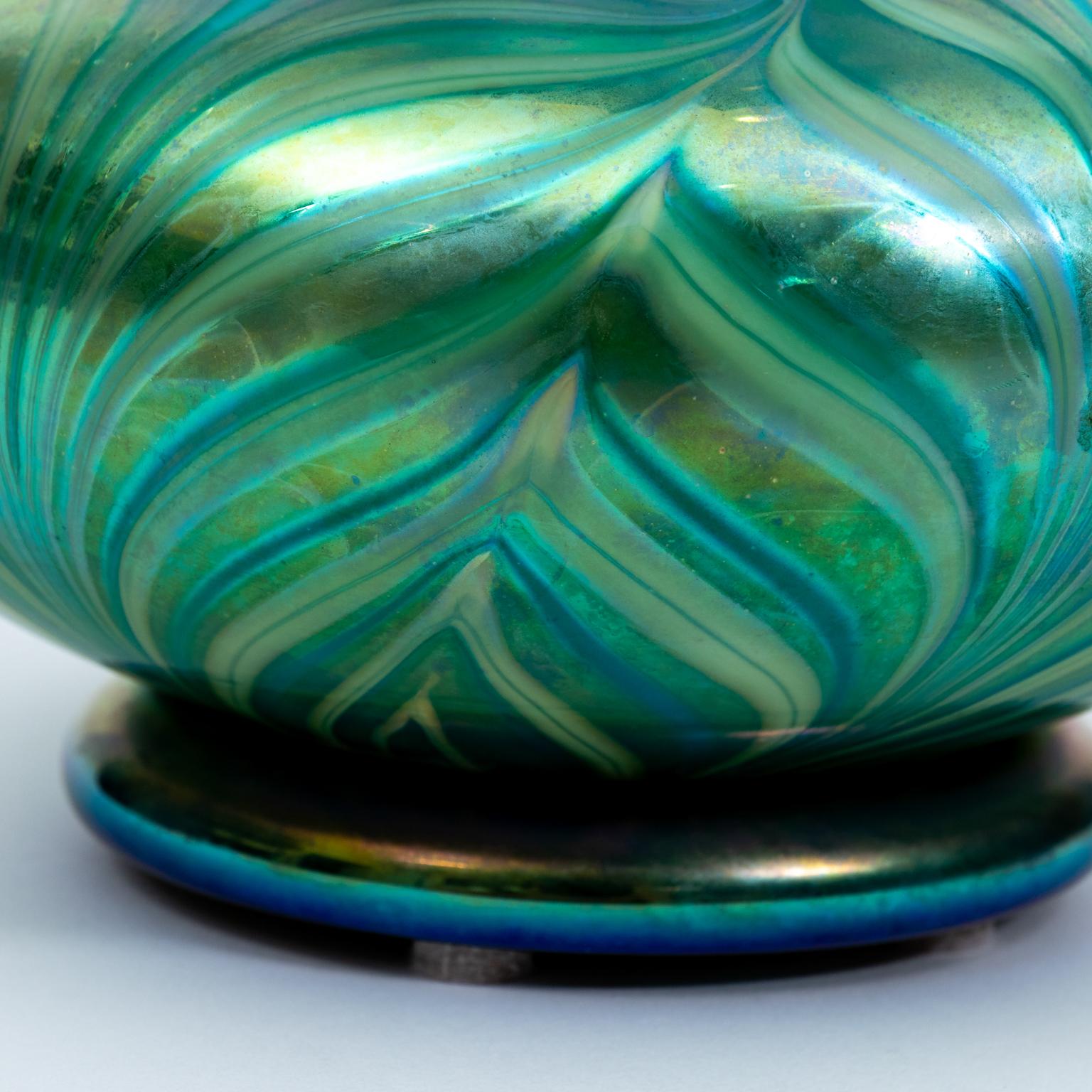 Art Glass King Tut Design Vase by Lunderg Studios