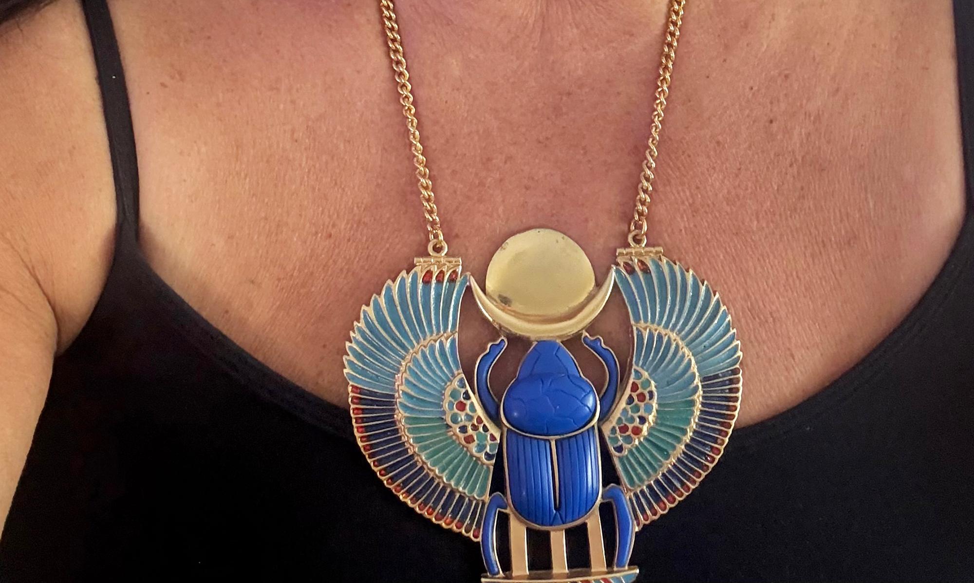 da uomo o donna Collana con ciondolo a forma di scarabeo in finto lapislazzuli del Re Tutankhamon Fattorini 1972 in vendita