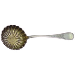 König Wilhelm mit Gravur von Tiffany & Co. Pea-Löffel aus Sterlingsilber, GW, geriffelt