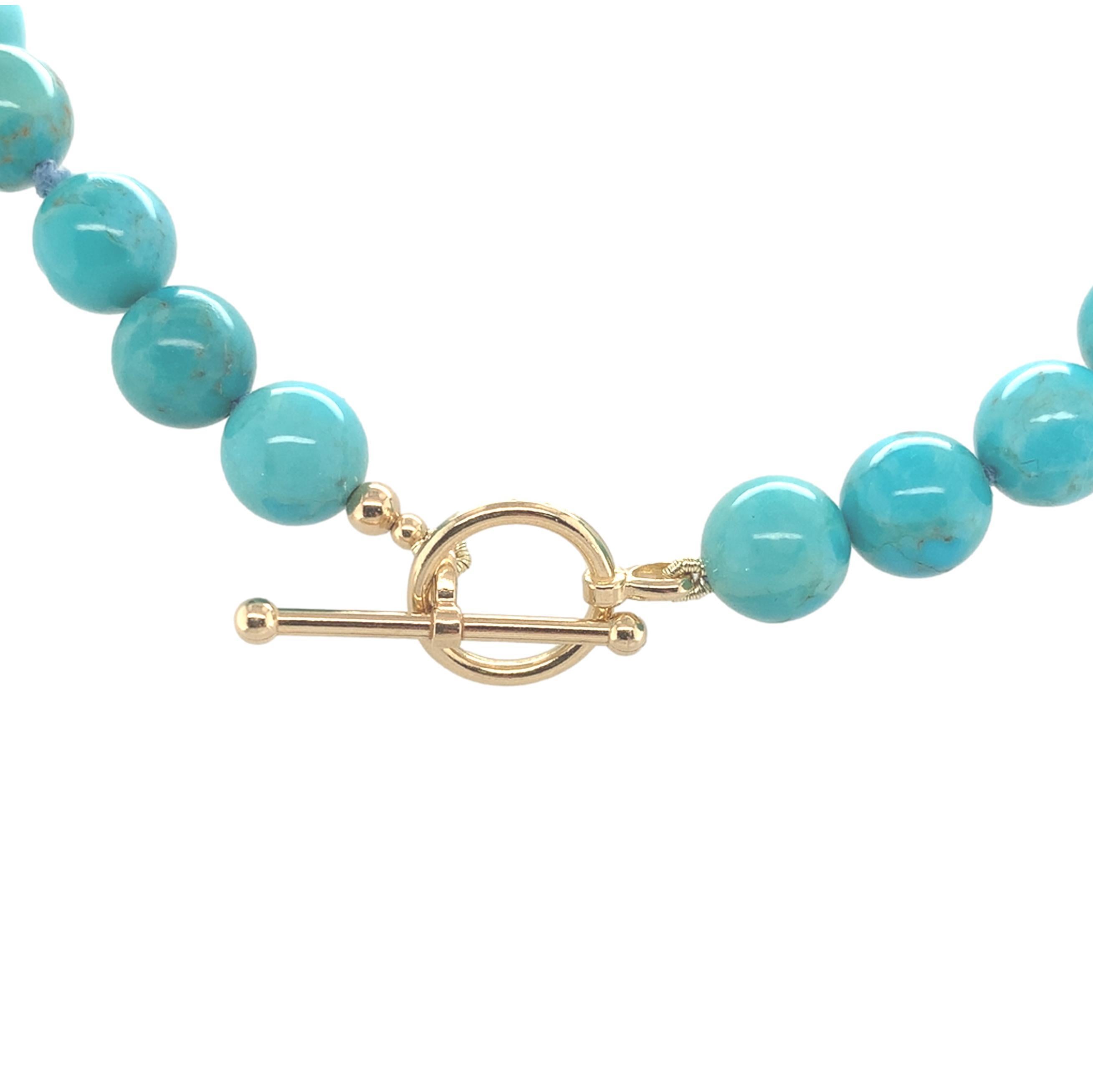 Perle Collier de perles de turquoise Kingman en alternance 8-12mm en vente