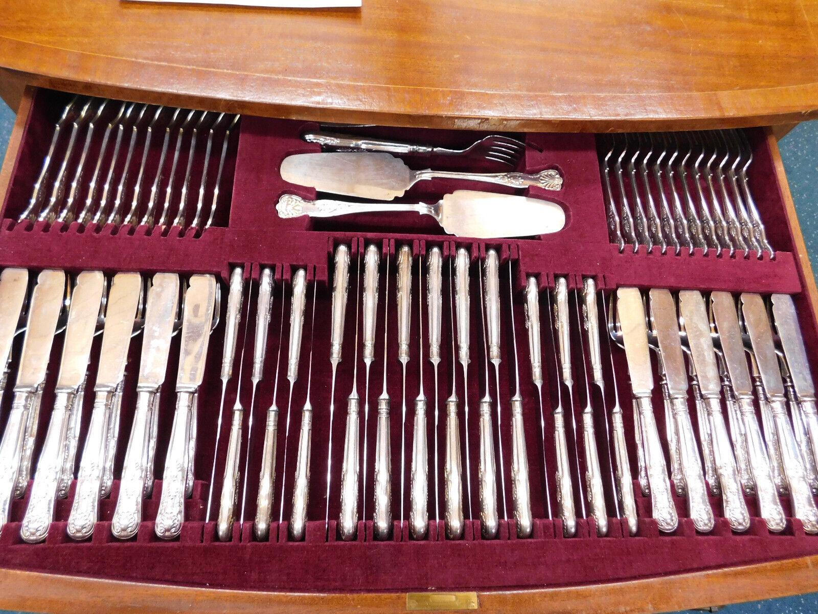 20th Century Kings by Emile Viner Sterling Silver Flatware Set Service 185 pcs Fitted Chest For Sale