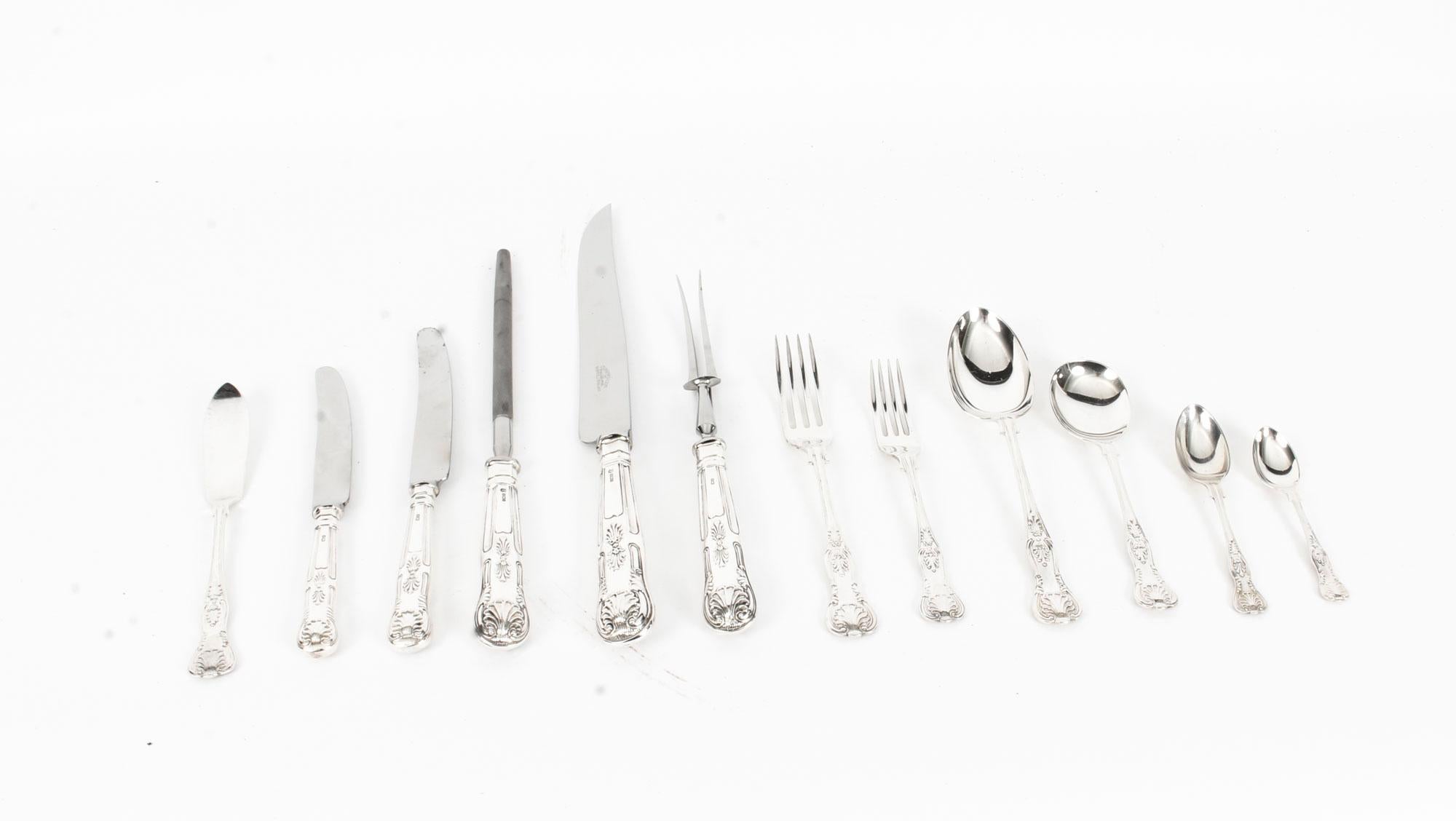 Mahogany 'Kings Pattern' Sterling Silver 12 Place Settings Cutlery Sheffield