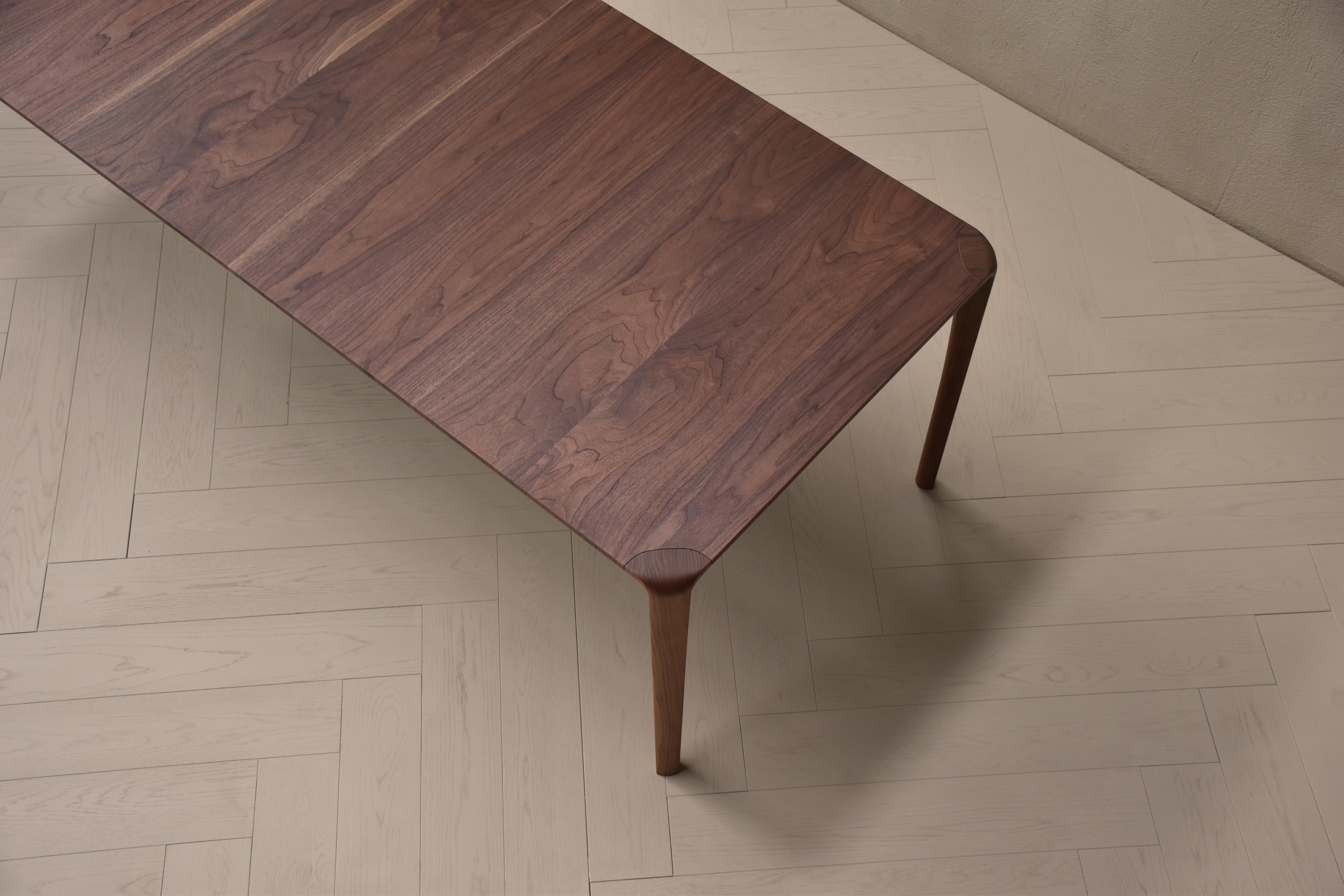 Kingston Dining Table by Daniel Poole For Sale 2