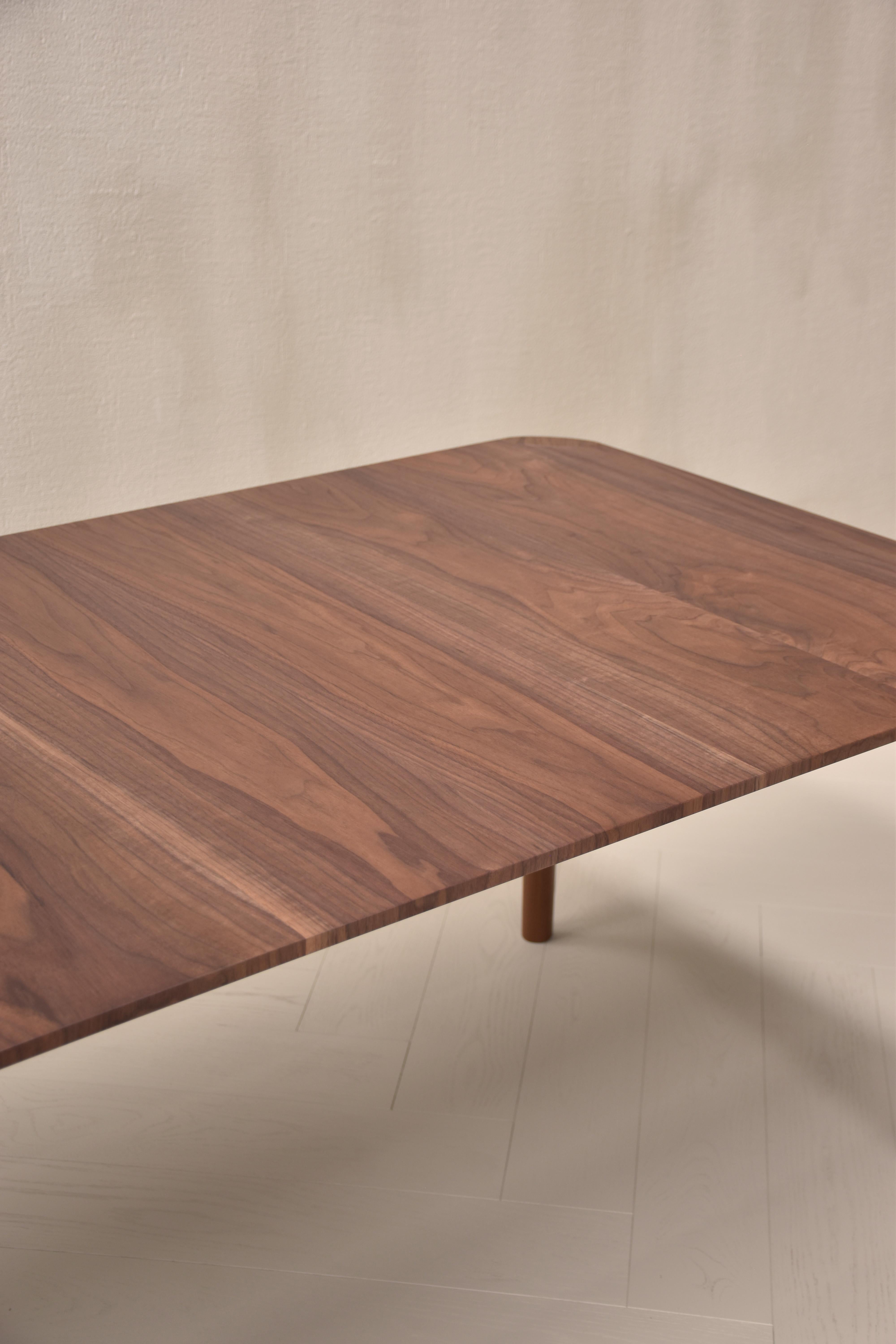 Kingston Dining Table by Daniel Poole For Sale 4