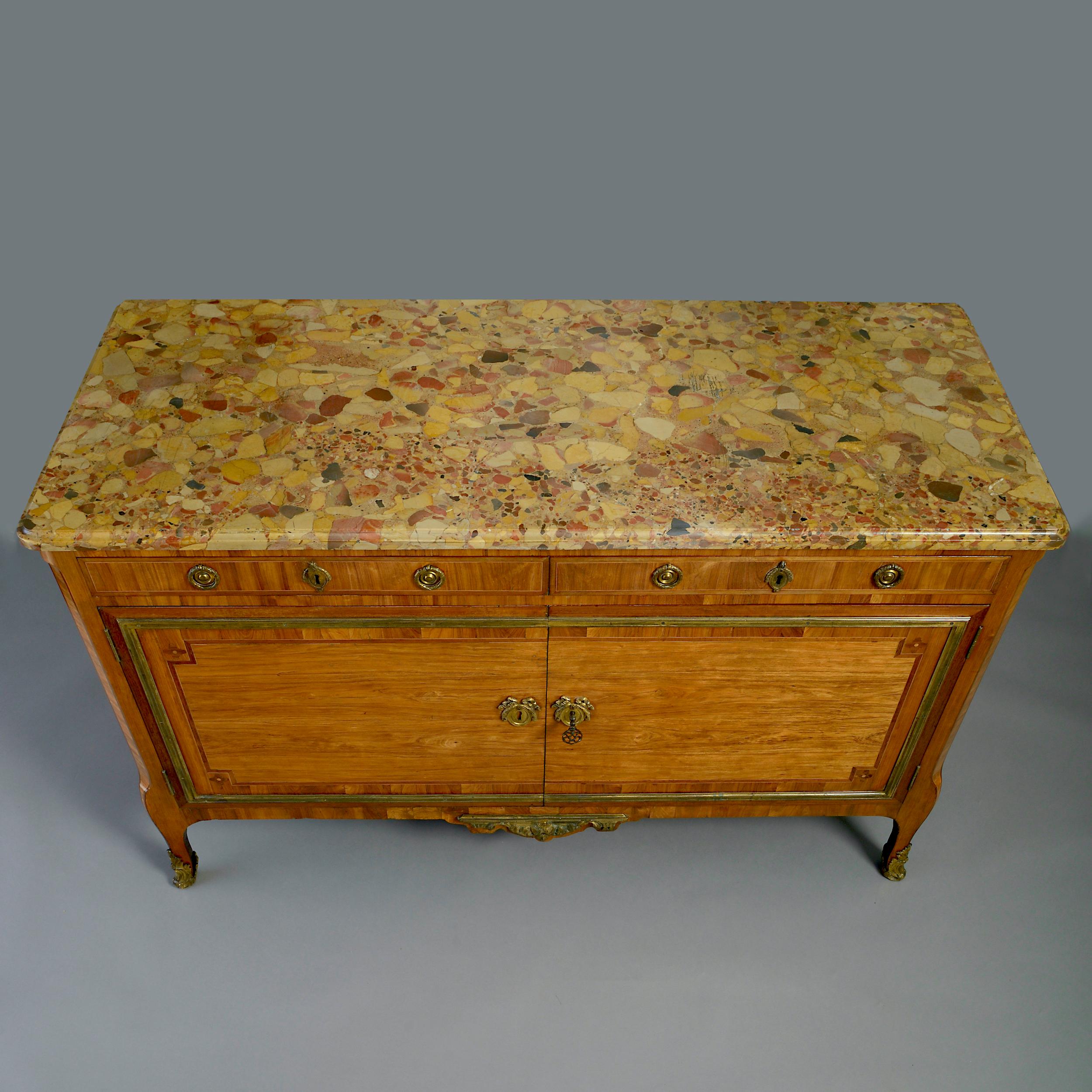 Kingwood and Amaranth Commode by Claude-Charles Saunier For Sale 1