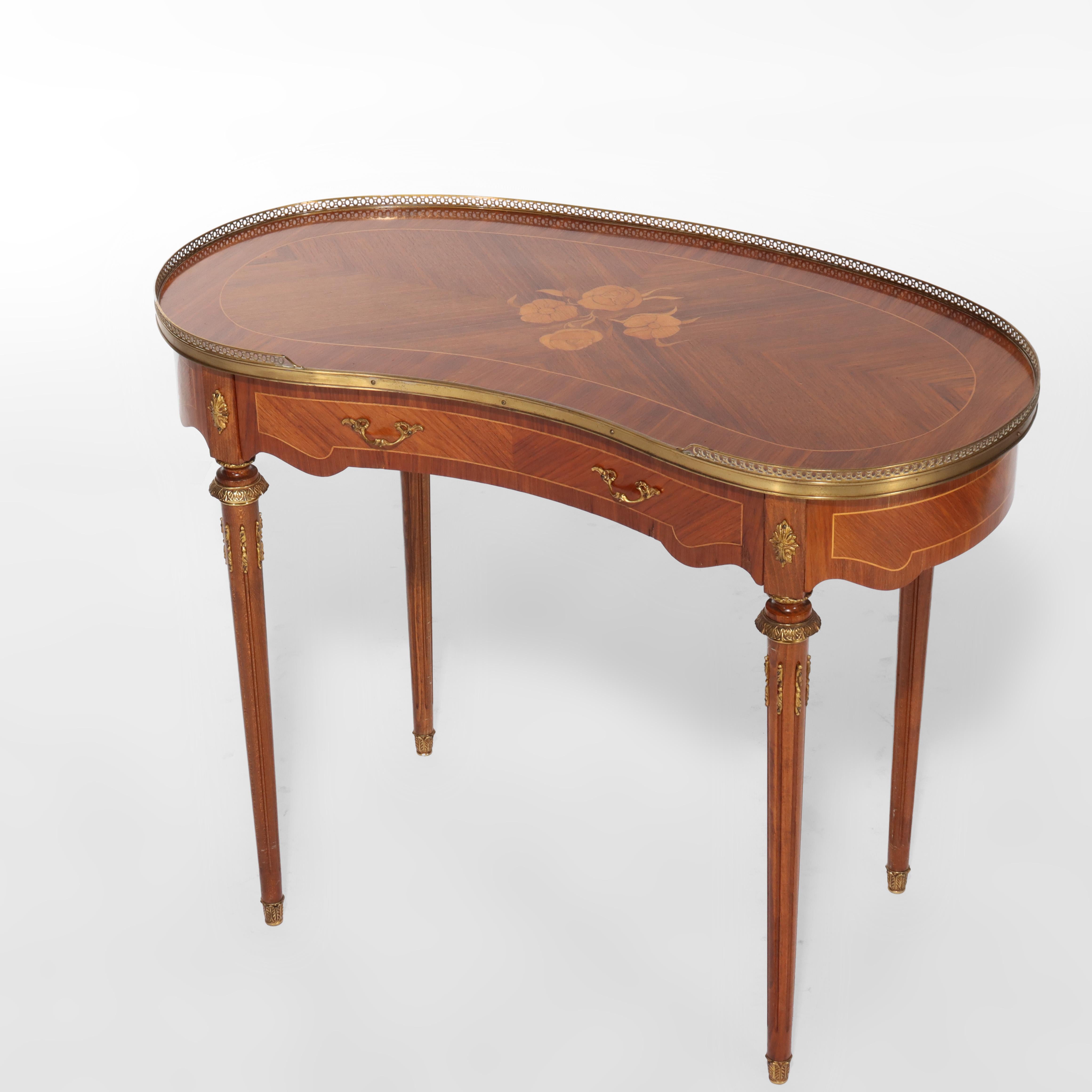 Kingwood, Satinwood & Ormolu Single-Drawer Kidney Shaped Lady’s Writing Desk In condizioni buone in vendita a Big Flats, NY