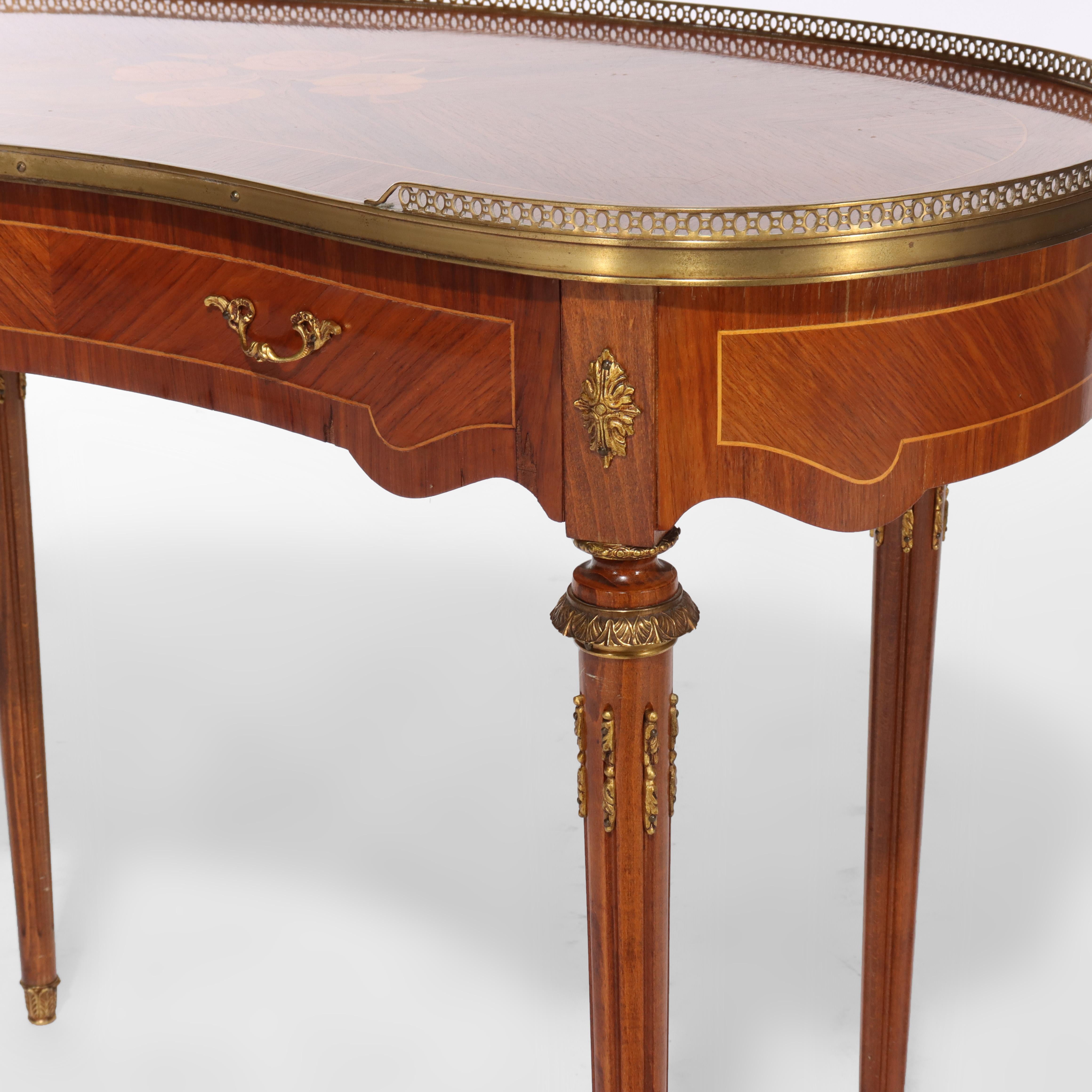 XX secolo Kingwood, Satinwood & Ormolu Single-Drawer Kidney Shaped Lady’s Writing Desk in vendita