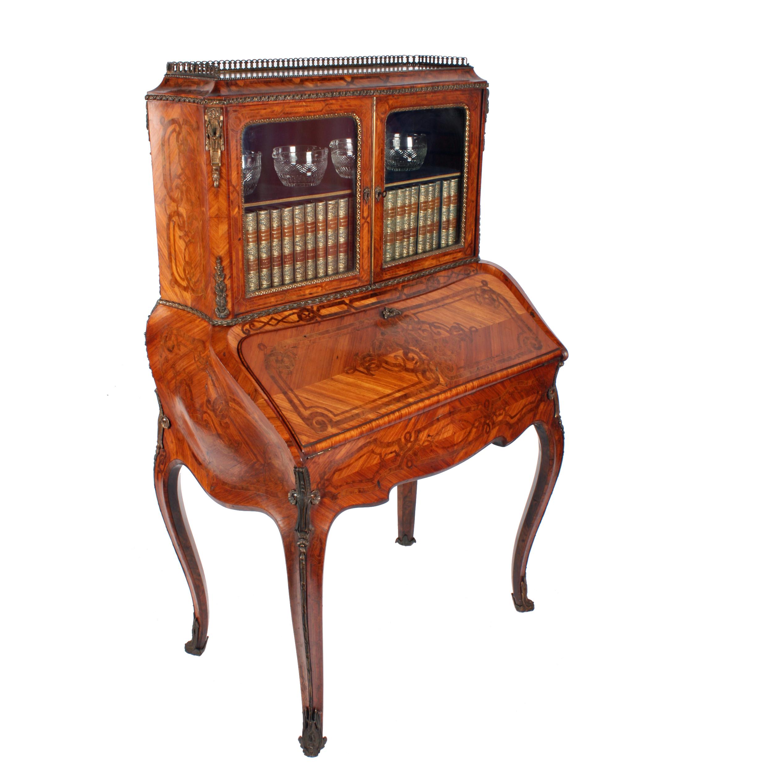 Louis XV 19th Century Victorian Kingwood and Walnut Bombé Shaped Bureau, Ormolu Mounts For Sale