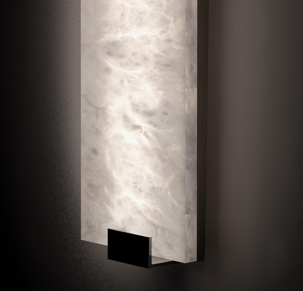 Moderno Kinkairo Medium Applique nero lucido di Alabastro Italiano in vendita