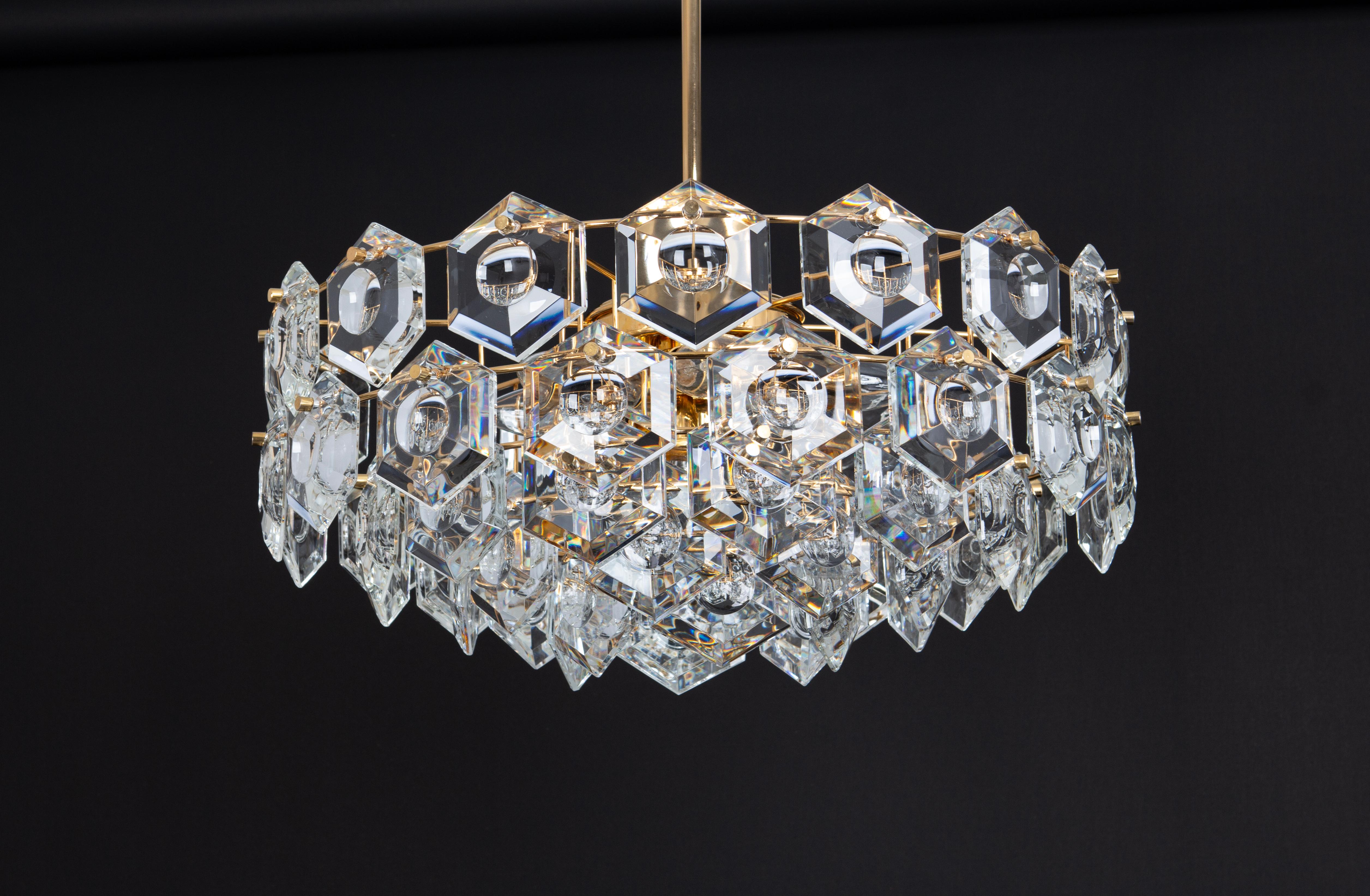 Kinkeldey Chandelier Gilt Brass and Crystal Glass, Germany, 1970s For Sale 6