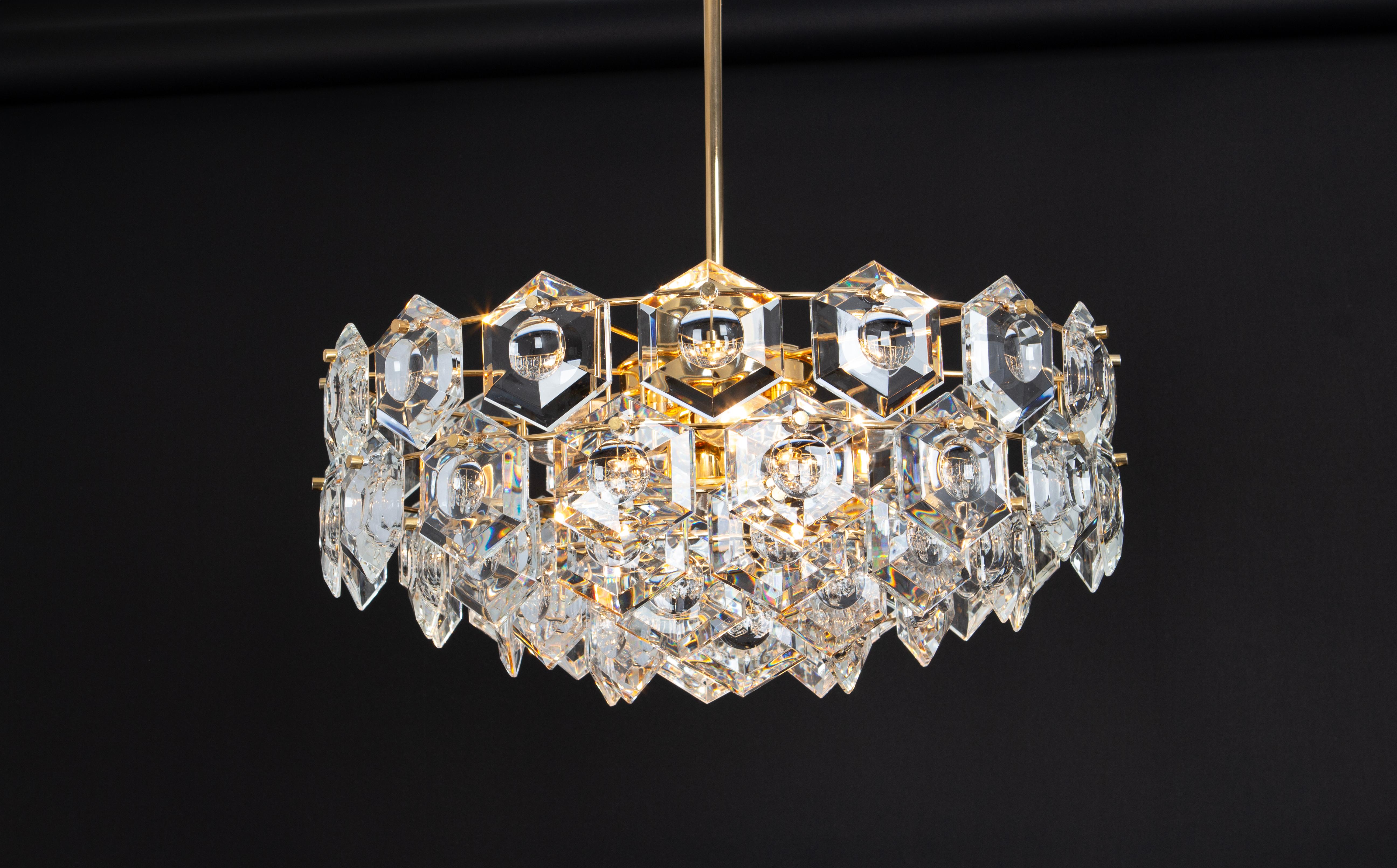 Kinkeldey Chandelier Gilt Brass and Crystal Glass, Germany, 1970s For Sale 9