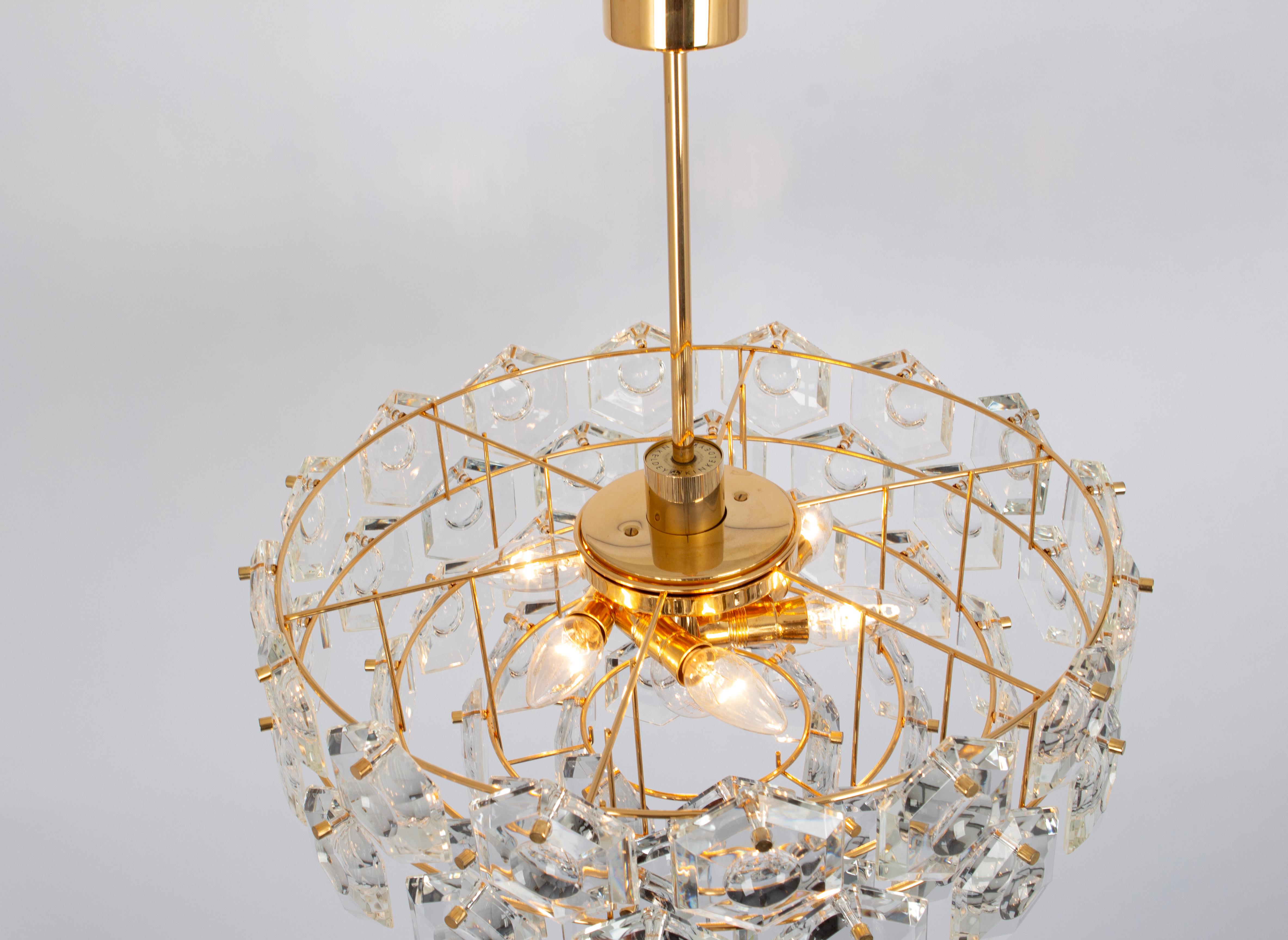 Kinkeldey Chandelier Gilt Brass and Crystal Glass, Germany, 1970s For Sale 1