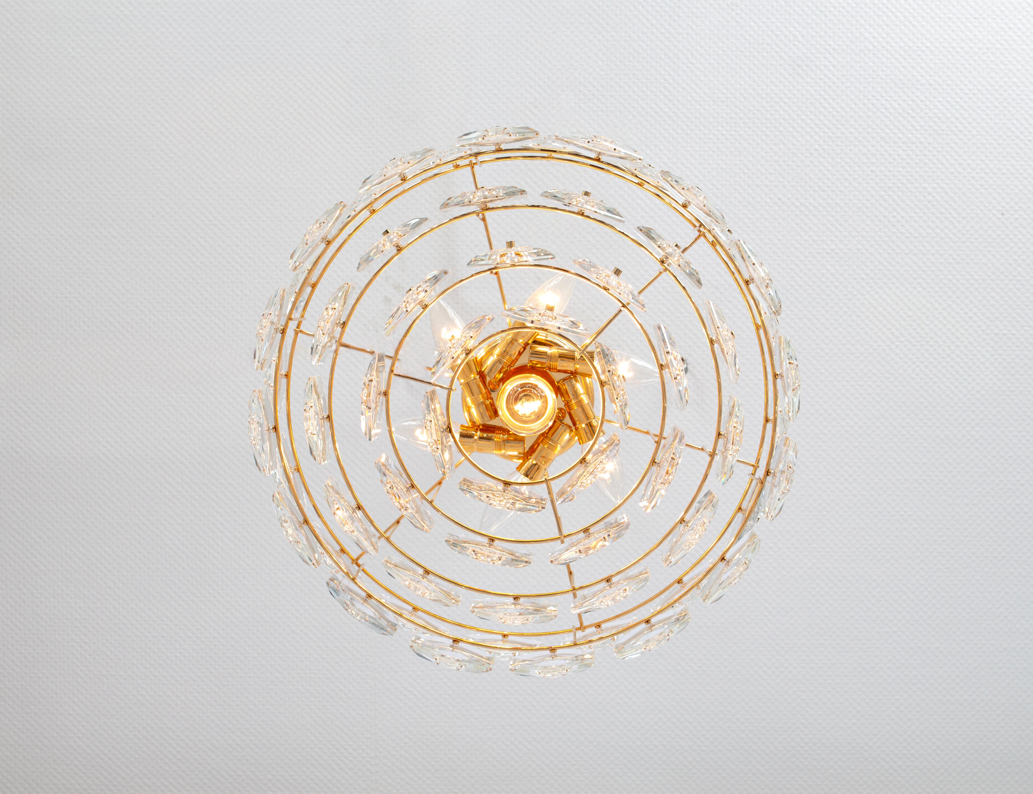 Kinkeldey Chandelier Gilt Brass and Crystal Glass, Germany, 1970s For Sale 2