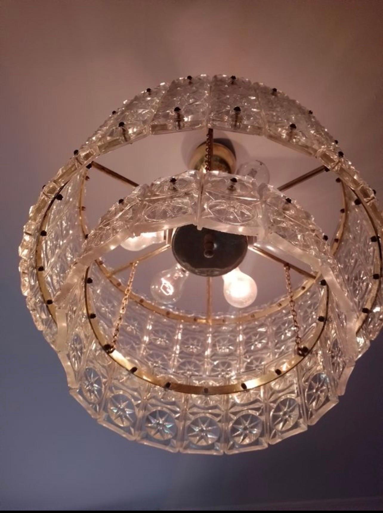 Autrichien Lustre Kinkeldey en verre avec structure en laiton, Autriche, 1960 en vente