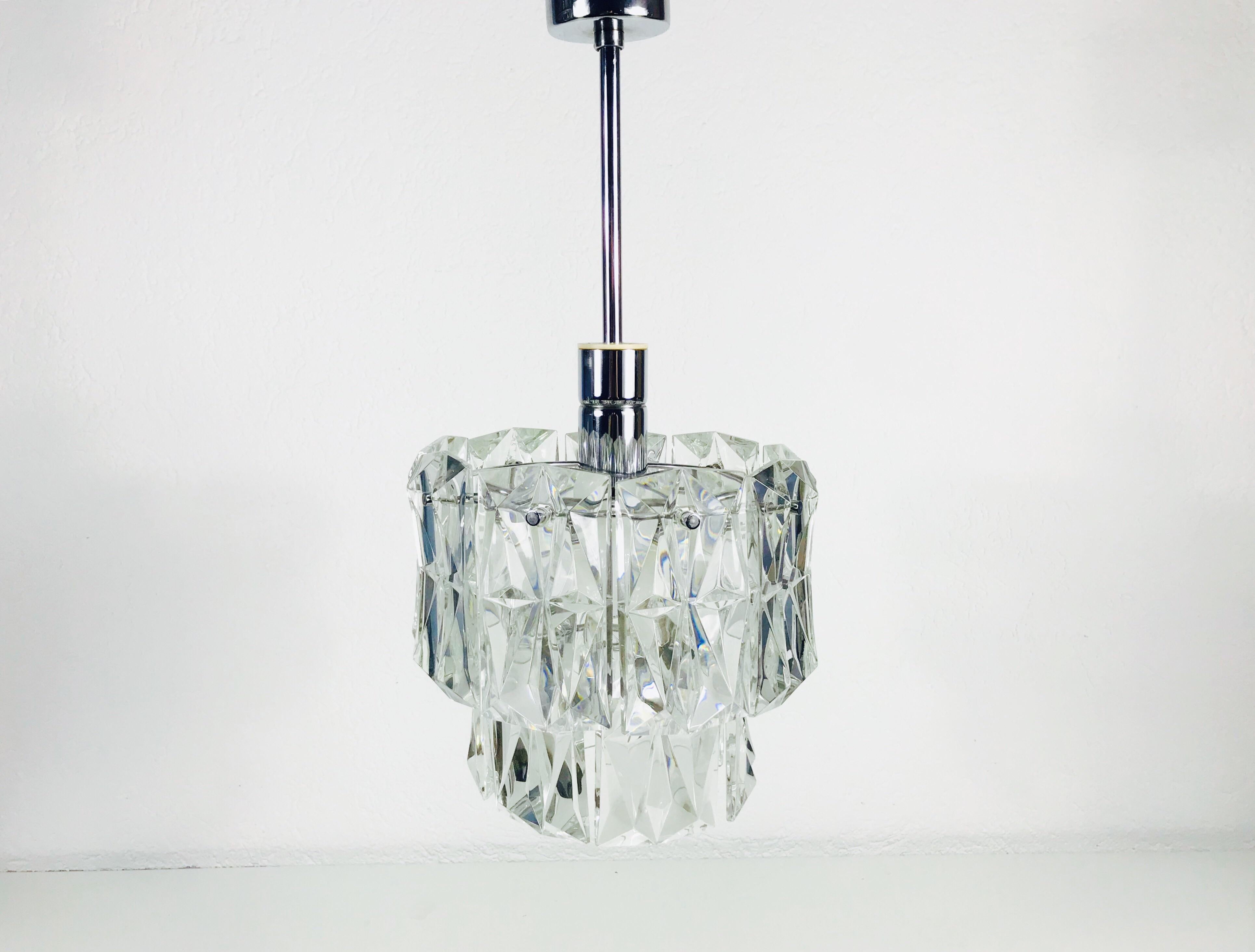 Mid-20th Century Kinkeldey Crystal Ice Glass Chandelier, circa 1960s For Sale
