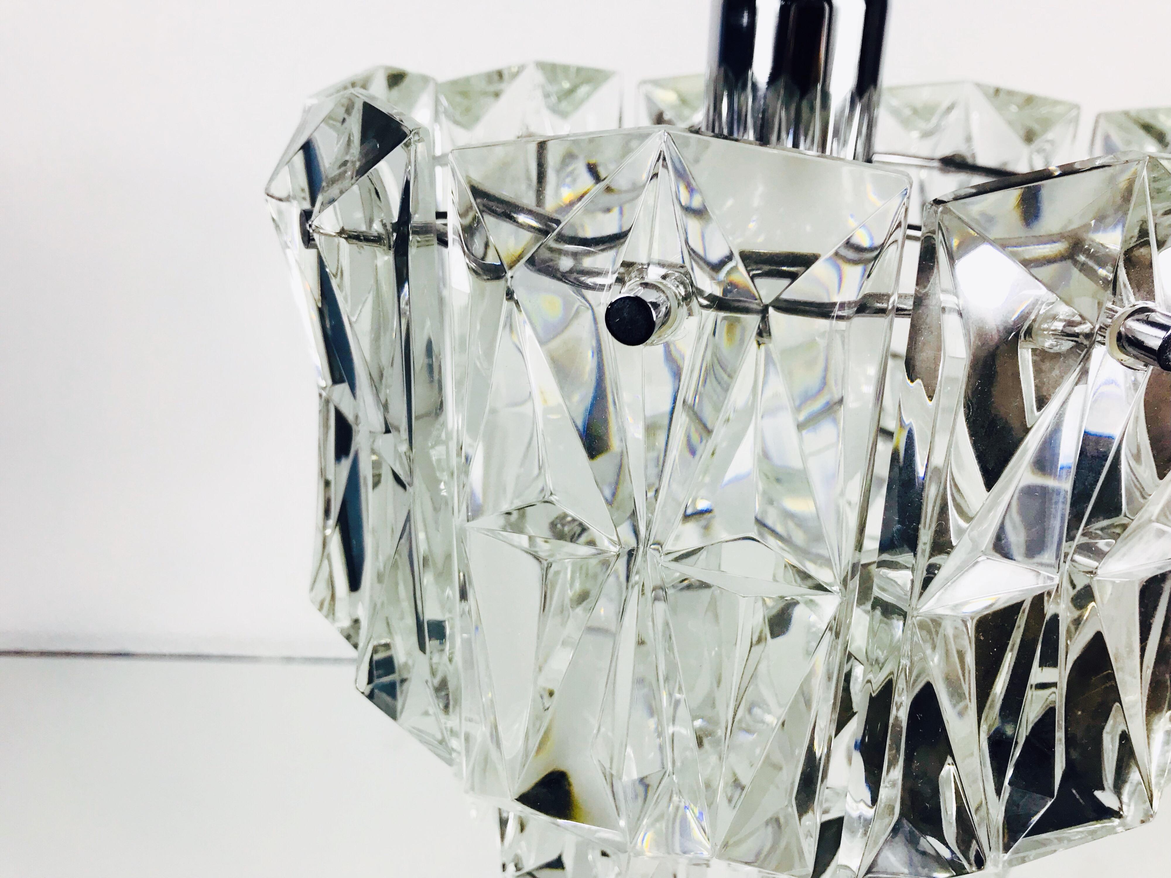 Kinkeldey Crystal Ice Glass Chandelier, circa 1960s For Sale 1