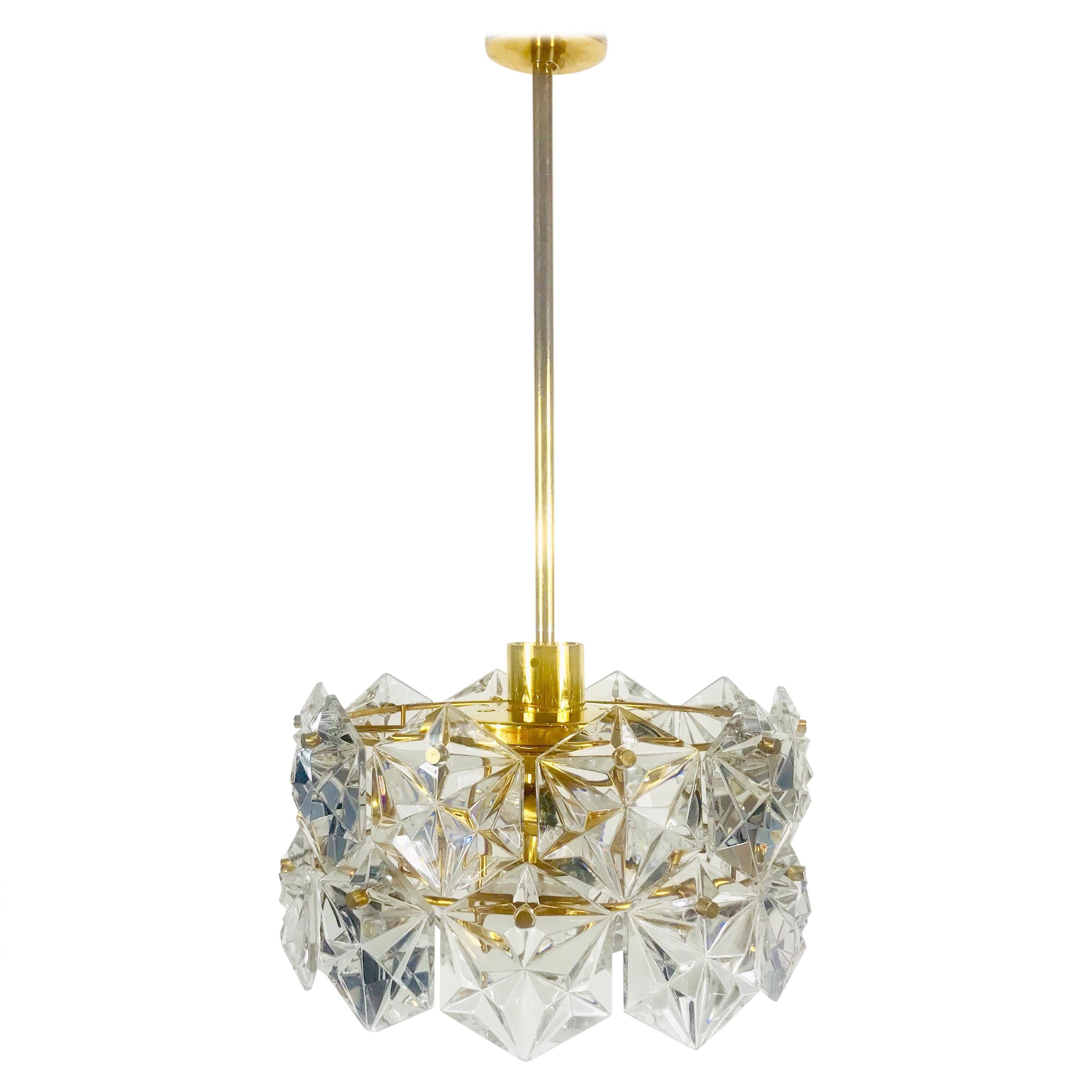 Kinkeldey Midcentury Polished Brass and Crystal Glass Chandelier, circa 1960s