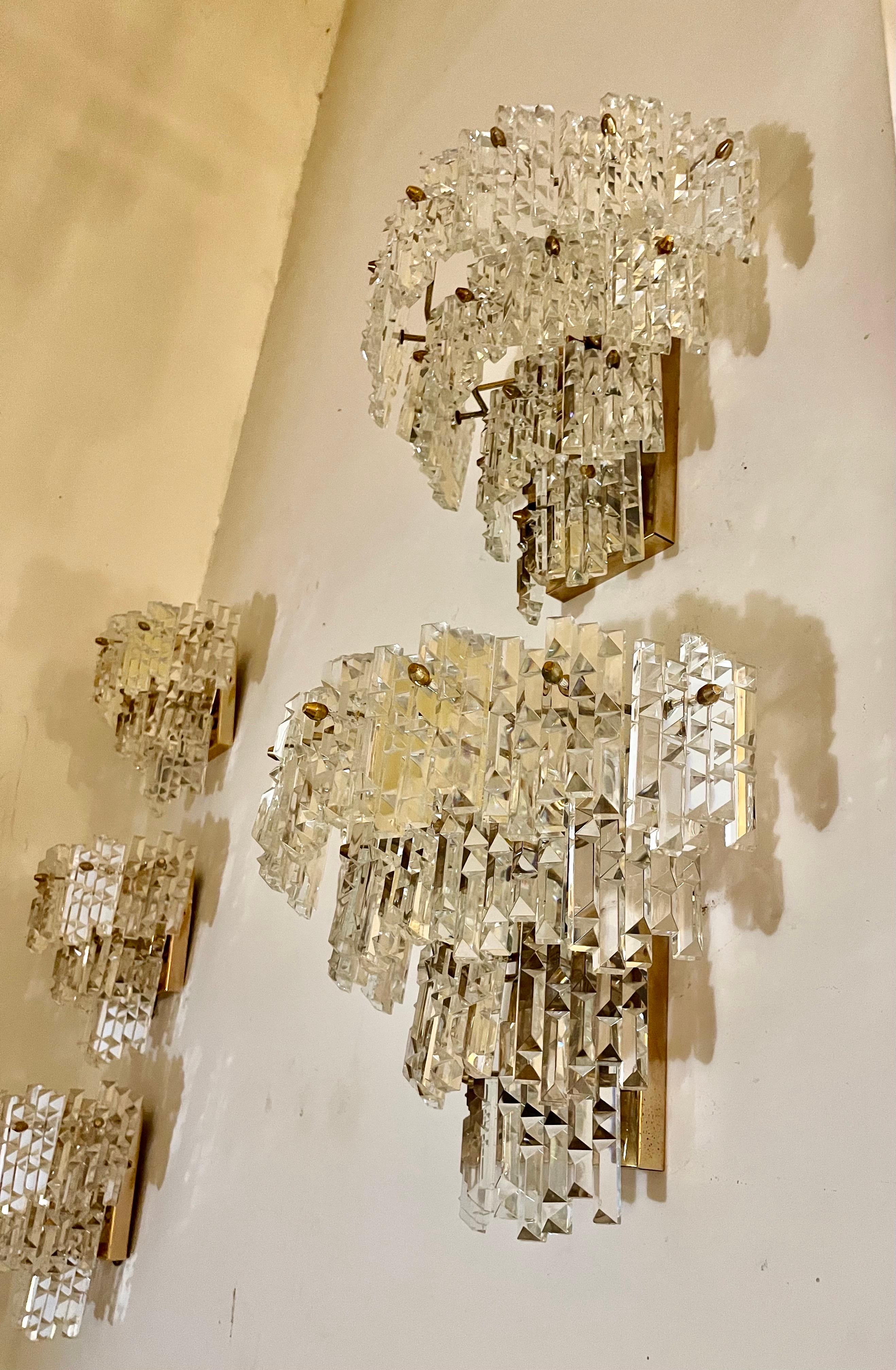 Verre Kinkeldey Pair Wall Lighting Glass Cut with Brass Structure XL, Austria, 1970 en vente