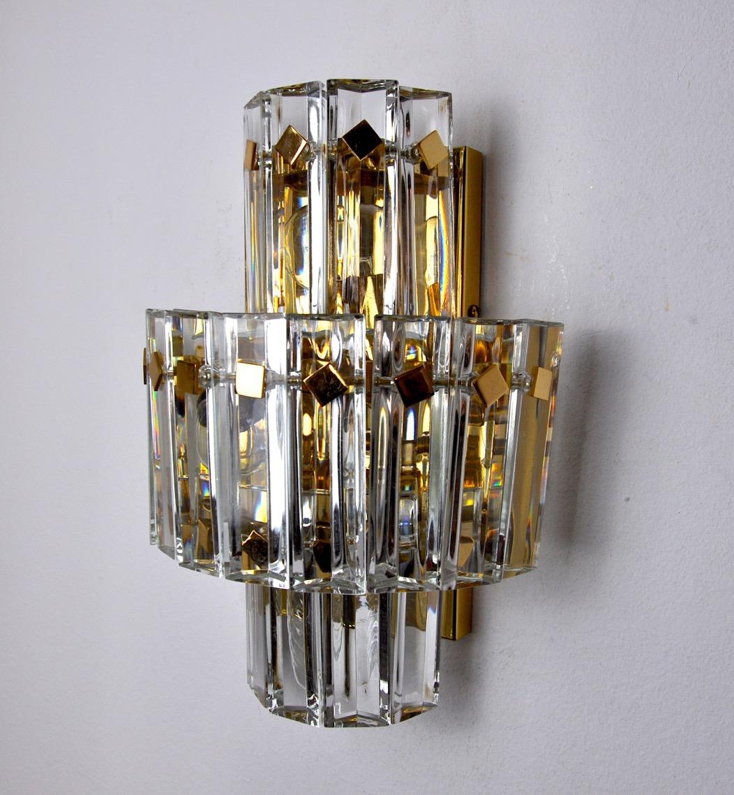 Kinkeldey Wall Lamp, Cut Crystals, 3 Levels, Germany, 1970 In Good Condition For Sale In BARCELONA, ES