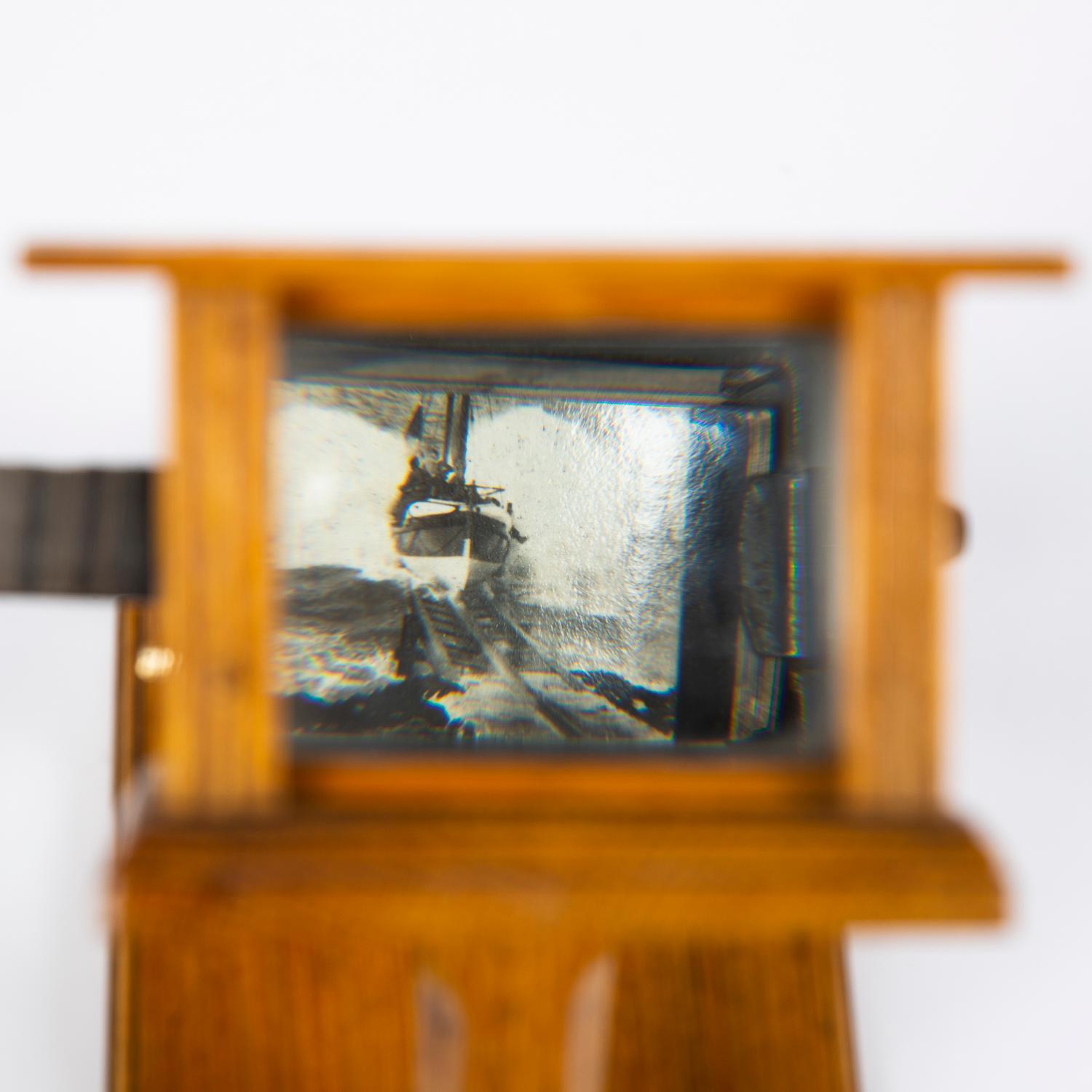 Visionneuse de films monochromes Kinora en vente 7