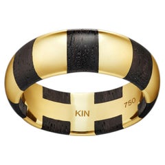 KINRADEN HANNA Ring in 18K Gold with Mpingo Blackwood from Tanzania, Size 7½