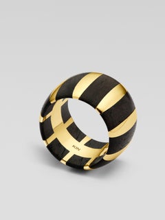 KINRADEN ISADORA Ring in 18K Gold with Mpingo Blackwood from Tanzania, Size 7