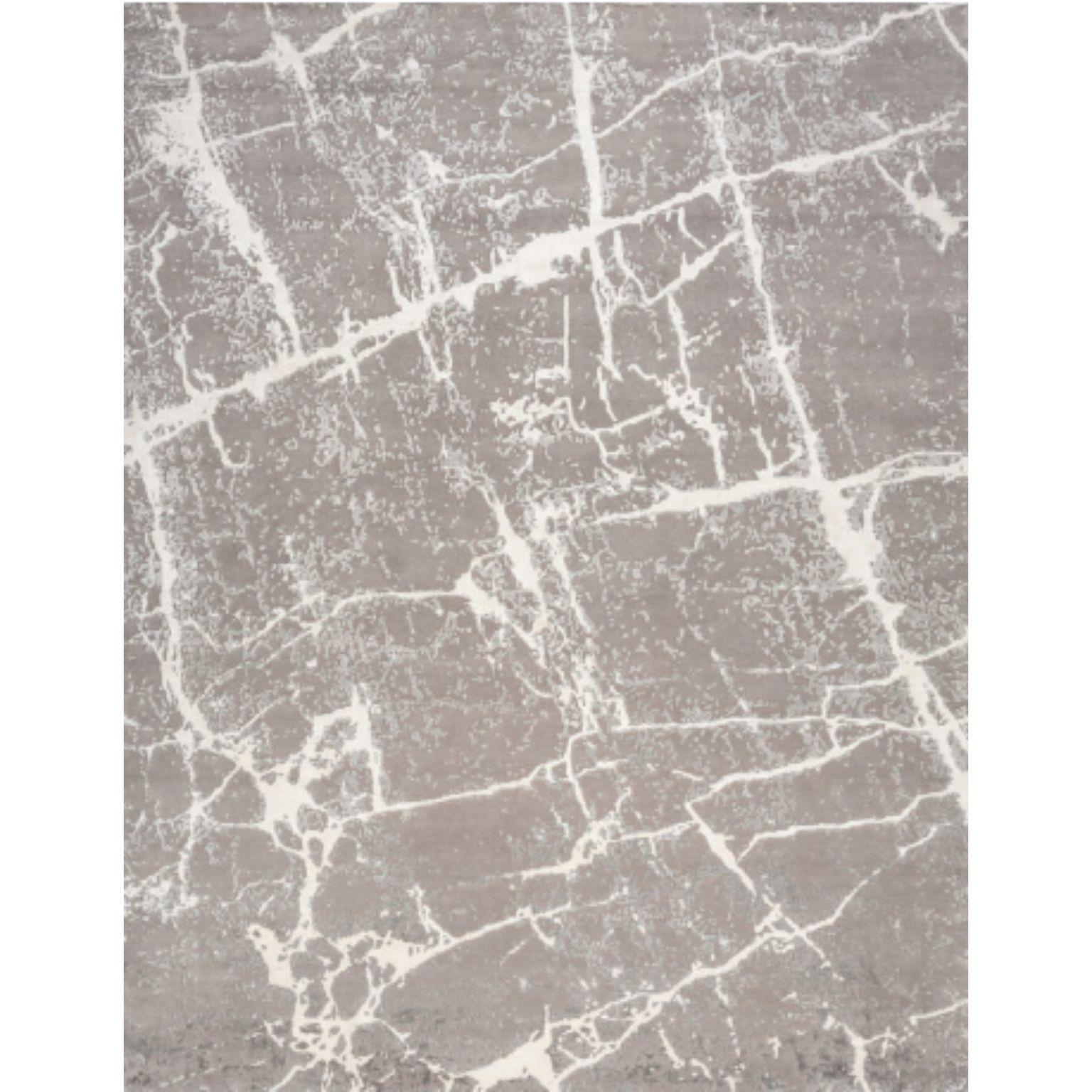 KINTSUGI 200 Rug by Illulian
Dimensions: D300 x H200 cm 
Materials: Wool 50%, Silk 50%
Variations available and prices may vary according to materials and sizes. Please contact us.

Illulian, historic and prestigious rug company brand,