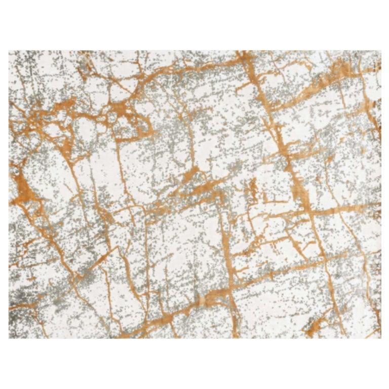 Tappeto KINTSUGI 400 di Illulian
Dimensioni: D400 x H300 cm 
Materiali: Lana 50%, seta 50%
Sono disponibili varianti e i prezzi possono variare a seconda dei materiali e delle dimensioni.

Illulian, storico e prestigioso marchio di tappeti, rinomato