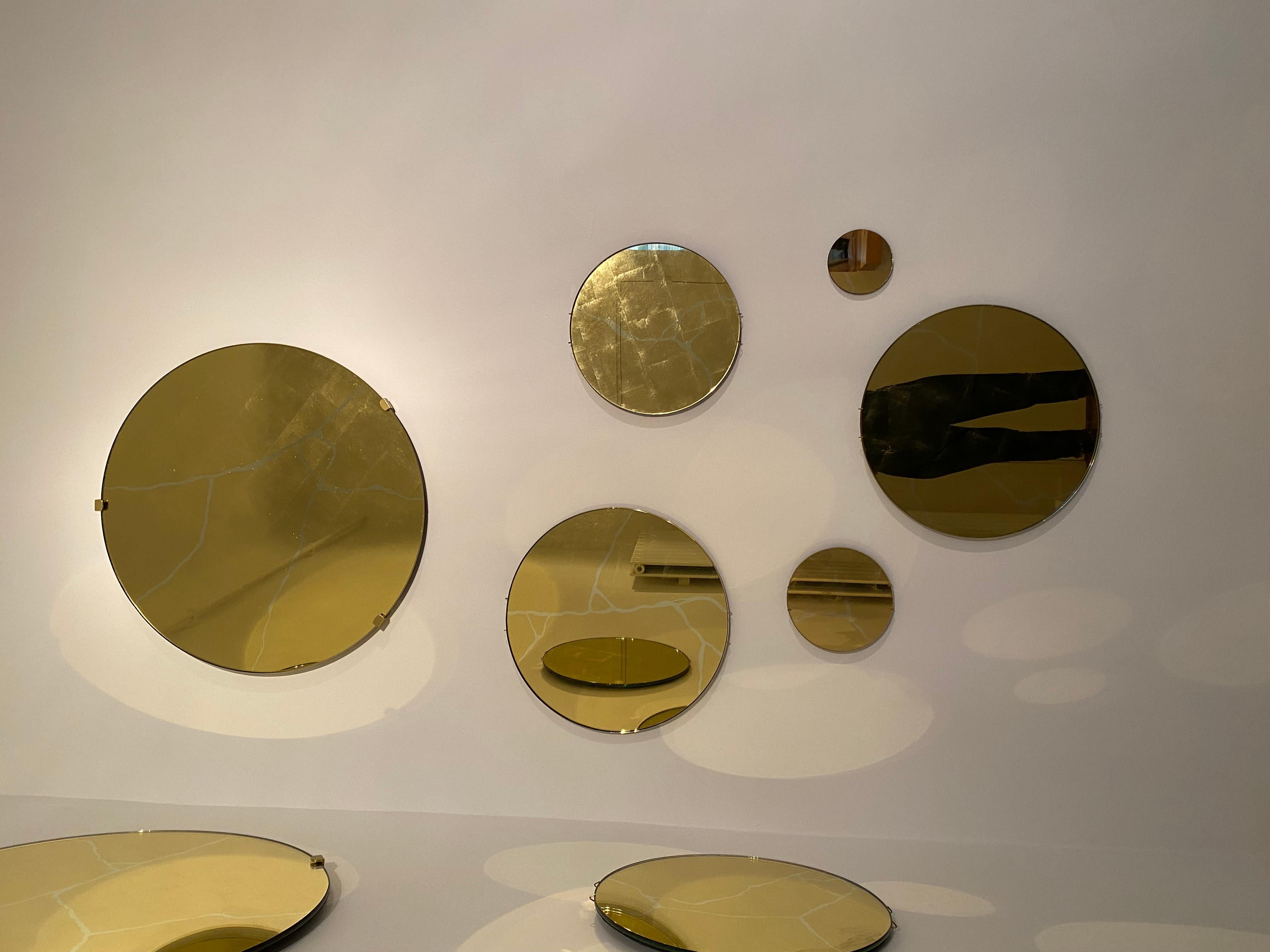 Japonisme Miroir circulaire Kintsugi avec abat-jour doré en vente