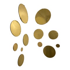 Kintsugi circular mirror with gold shades, full set up