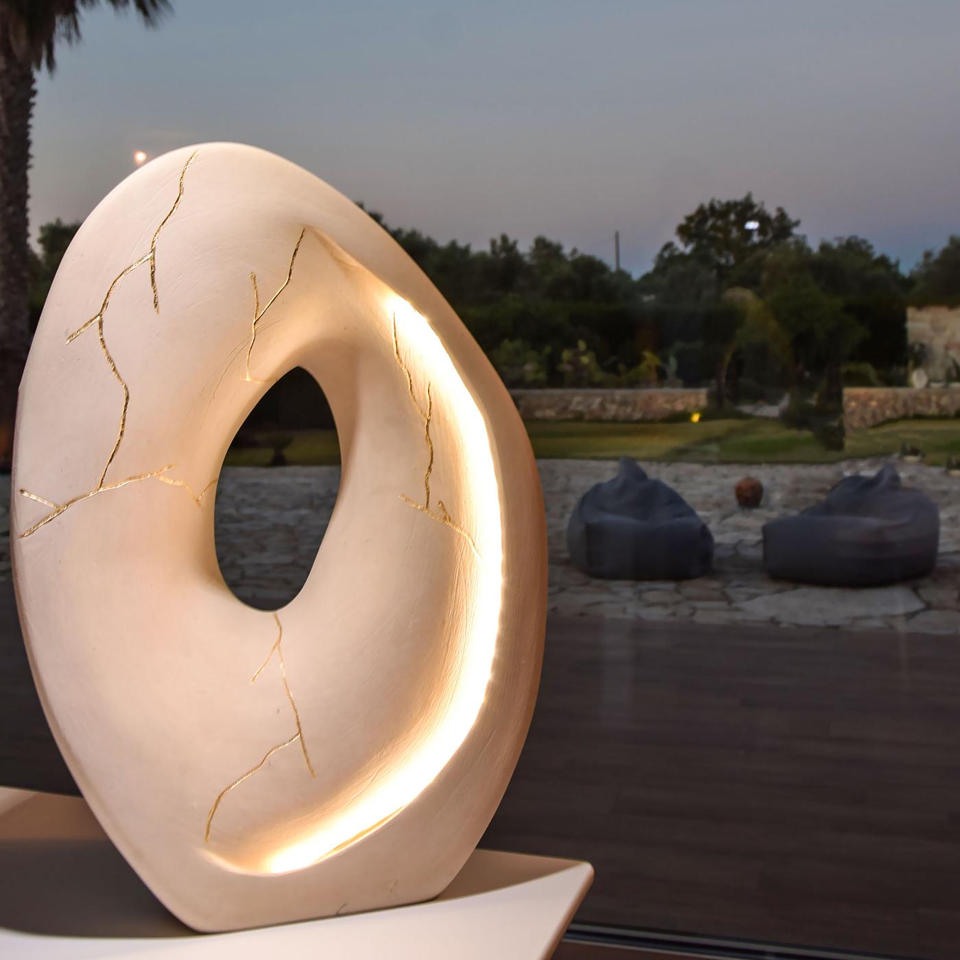 XXI secolo e contemporaneo Lampada scultura in pietra di Kintsugi Lecce #1 in vendita