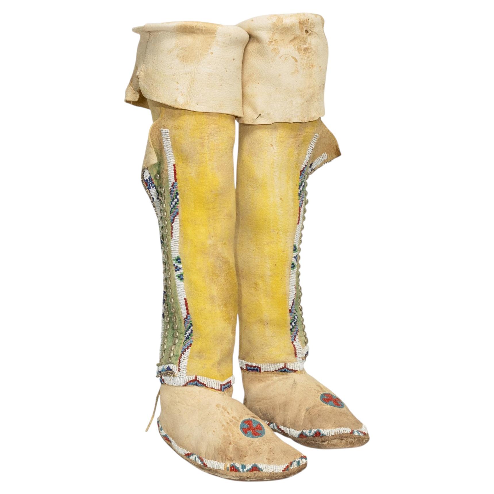 What does moccasins mean in Native American?