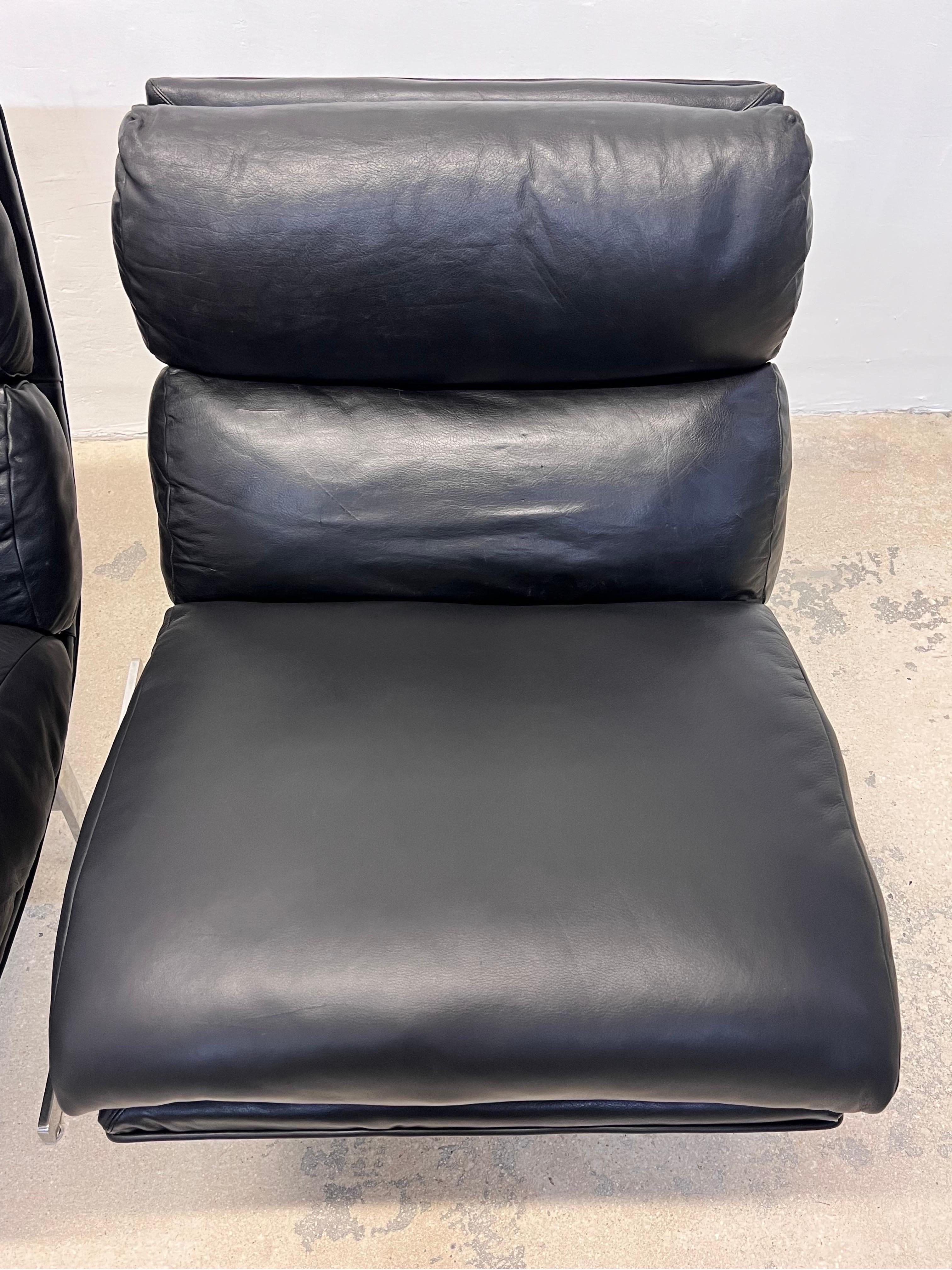 Kipp Stewart Black Leather and Chrome Arc Lounge Chairs for Directional - a Pair For Sale 5