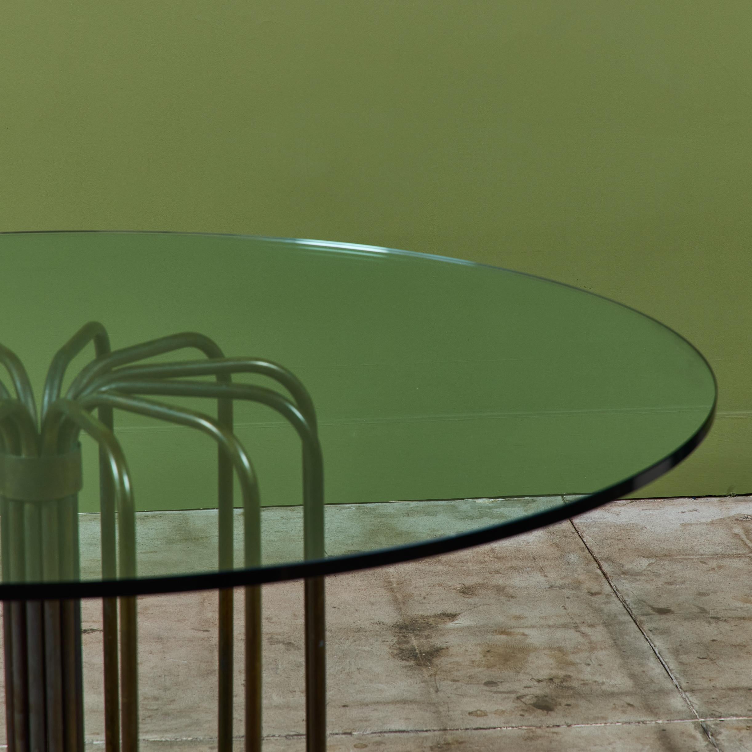 Mesa de comedor de tubo de bronce Kipp Stewart para Terra en venta 1