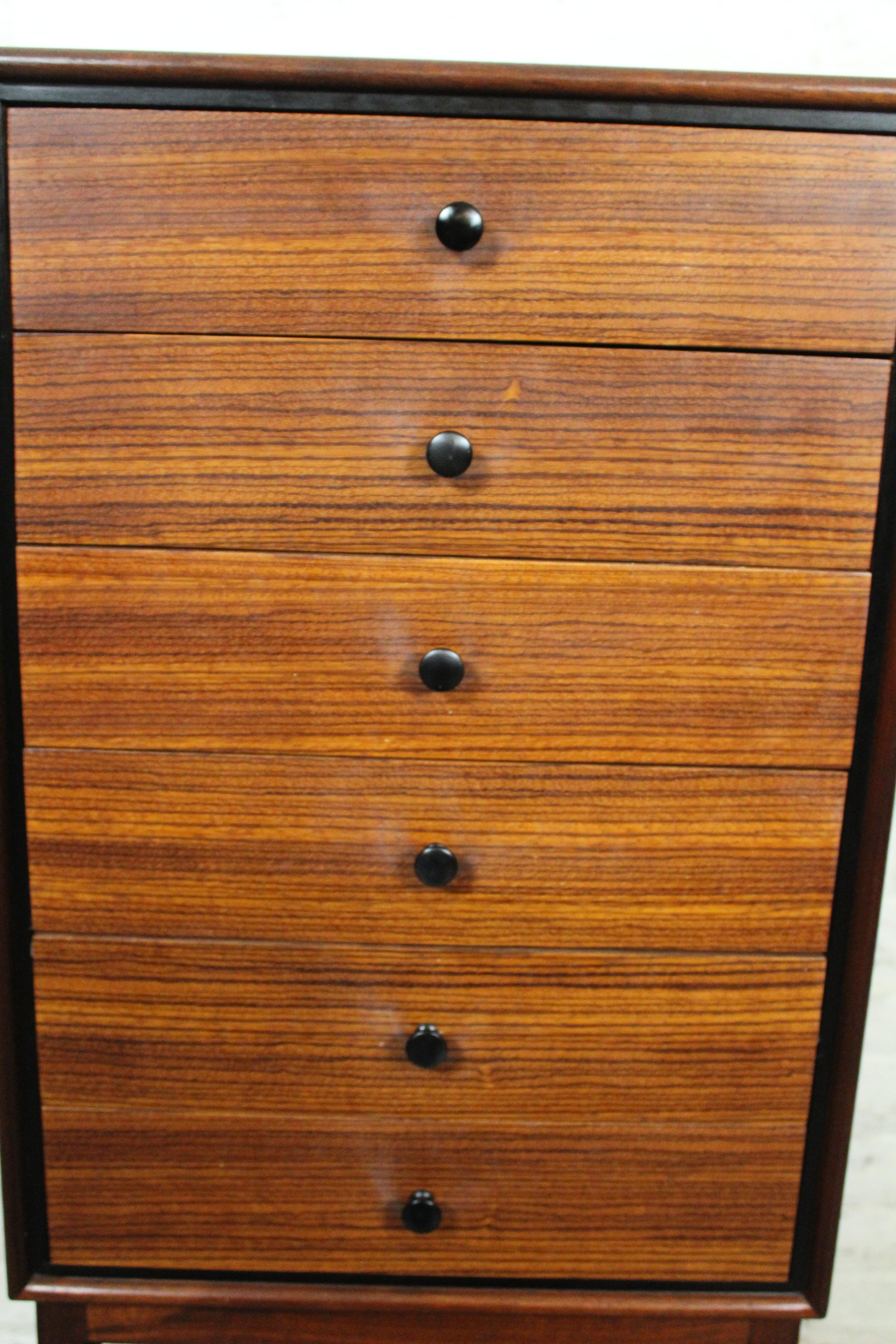 Mid-Century Standing Jewelry Chest by Kipp Stewart for Glenn of California For Sale 3