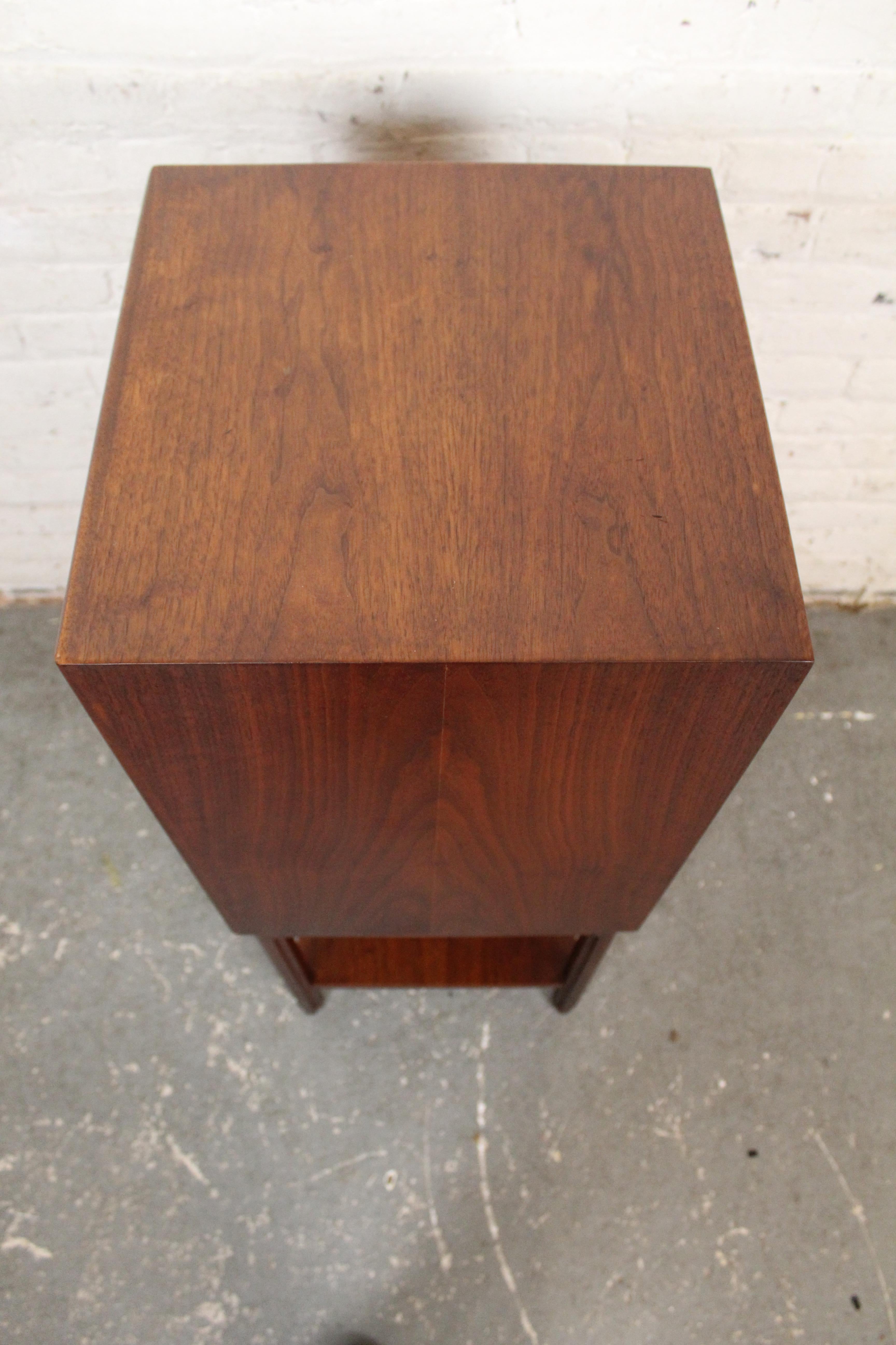 Mid-Century Standing Jewelry Chest by Kipp Stewart for Glenn of California For Sale 5