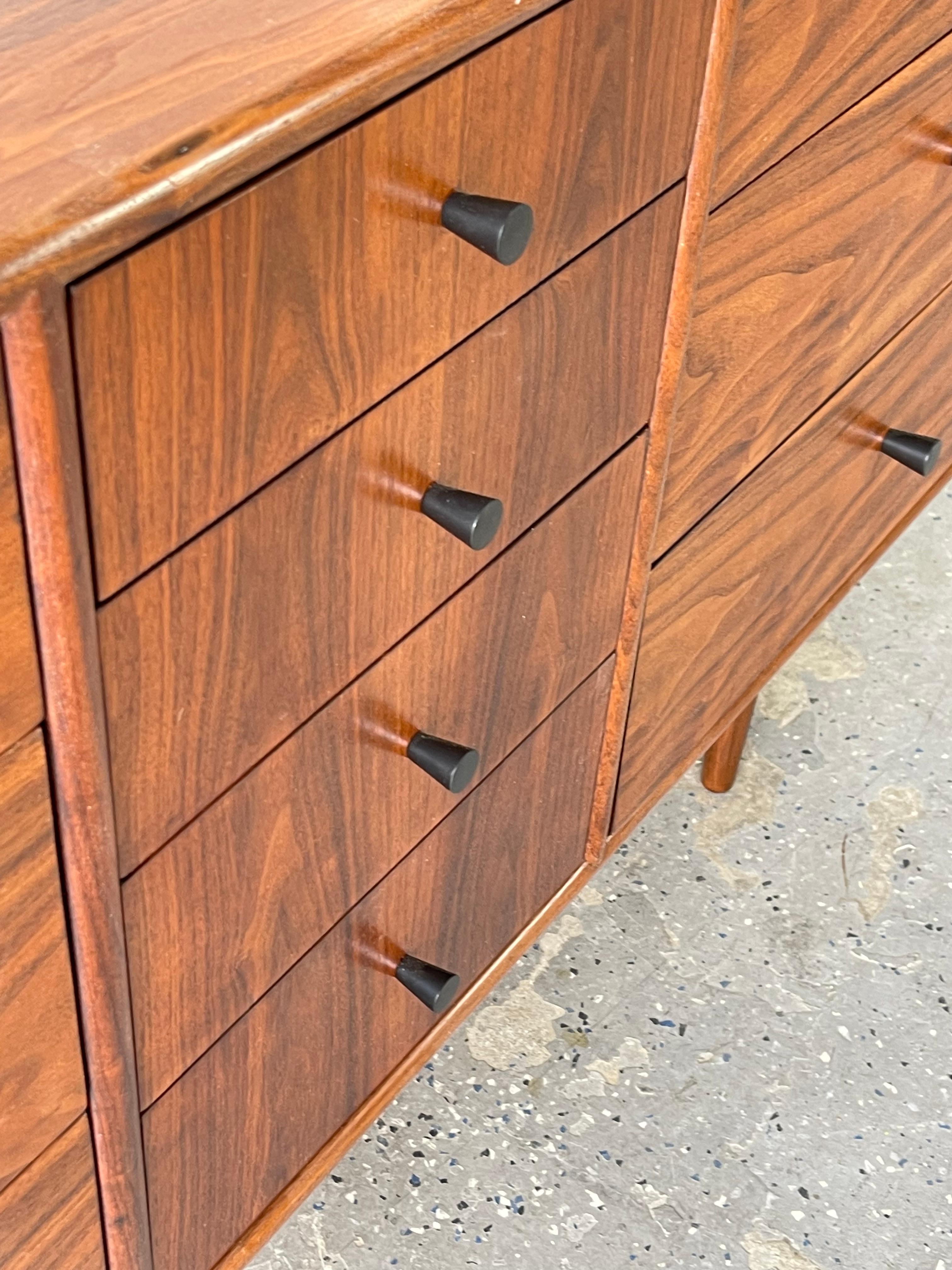 Kipp Stewart Drexel Mid-Century Modern Walnut 10 Drawer Dresser 6