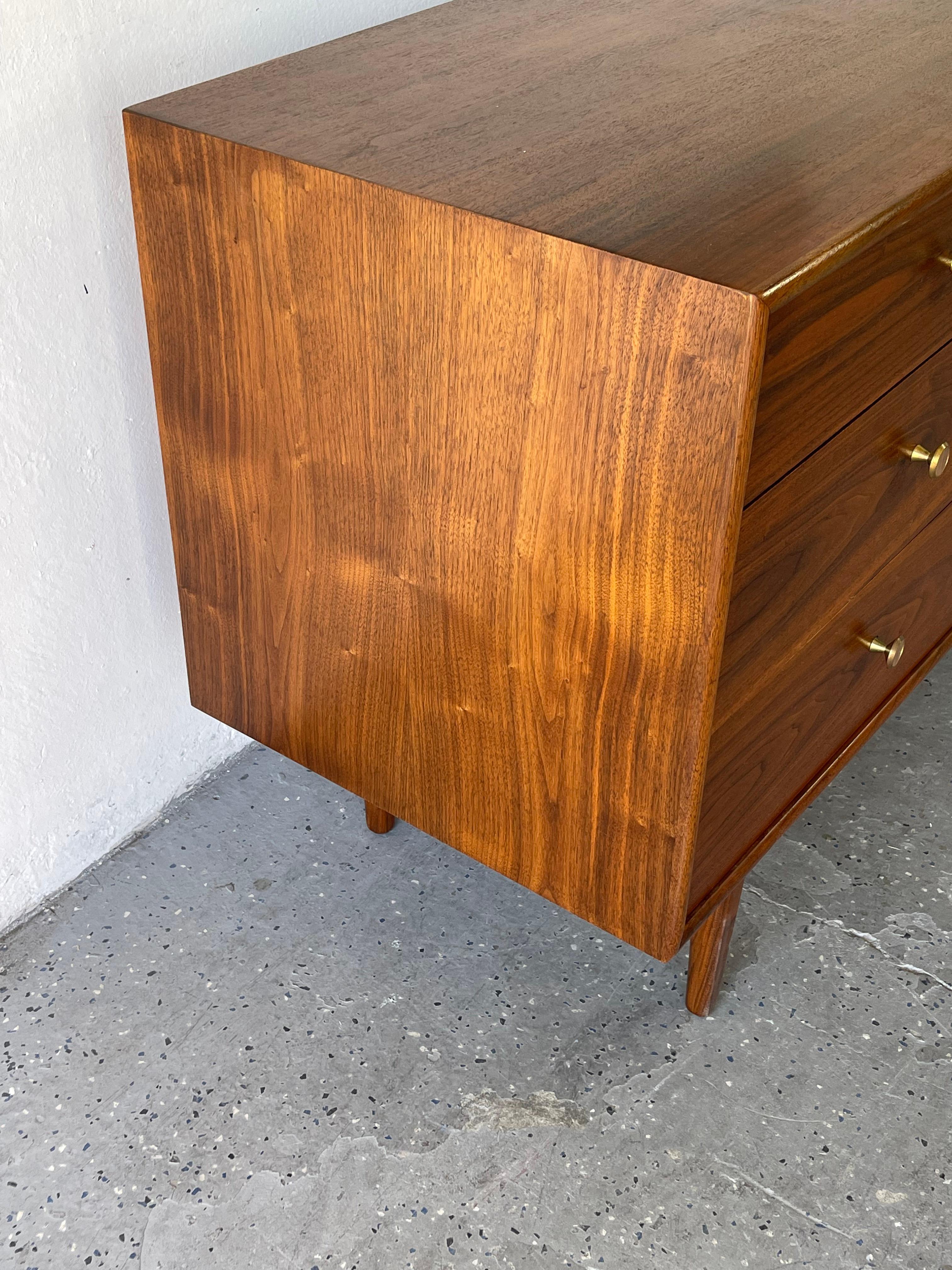 Kipp Stewart  Drexel  Mid Century Modern  Walnut 10 drawer dresser 3
