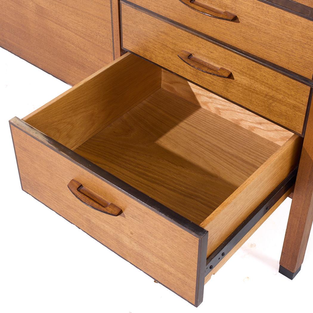 Kipp Stewart for Calvin Furniture Directional Mid Century Walnut Banded Credenza For Sale 4
