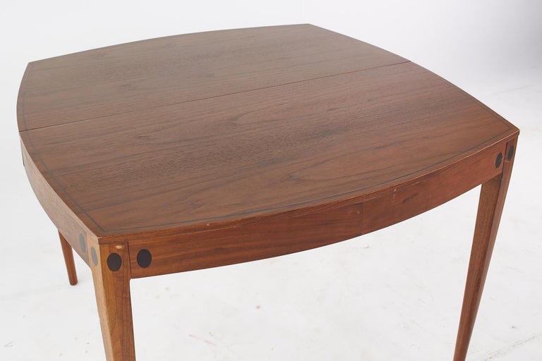 Late 20th Century Kipp Stewart for Calvin Mid-Century Inlaid Walnut Dining Table For Sale