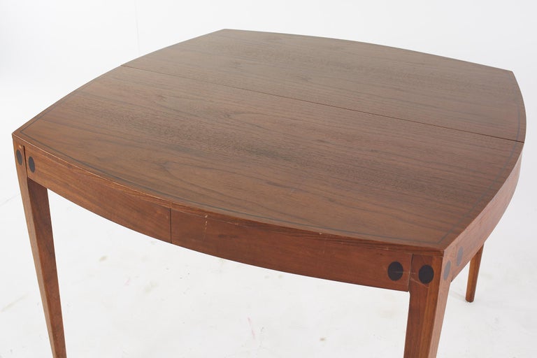 Kipp Stewart for Calvin Mid-Century Inlaid Walnut Dining Table For Sale 2