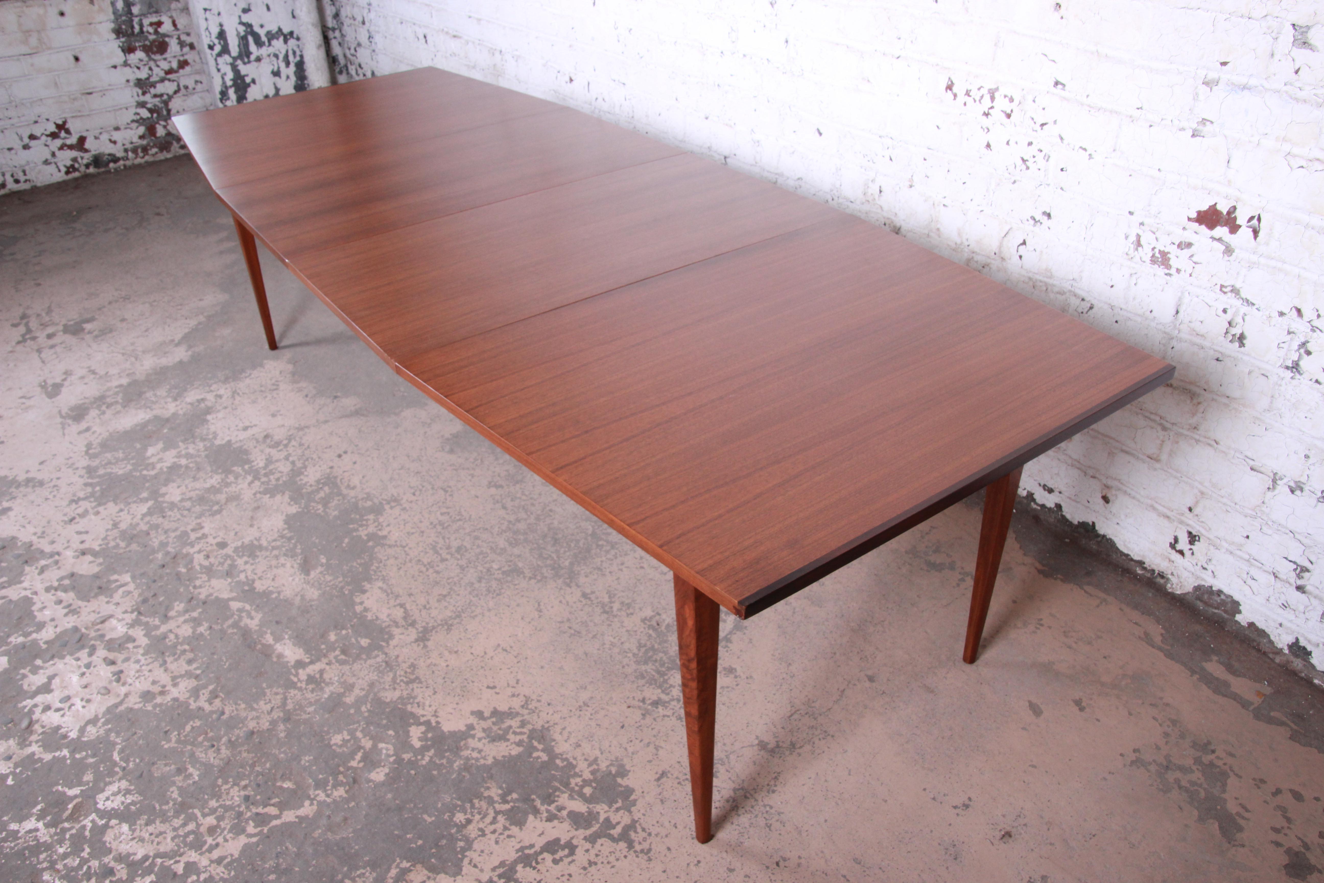Mid-Century Modern Kipp Stewart for Calvin Walnut and Rosewood Boat-Shaped Extension Dining Table